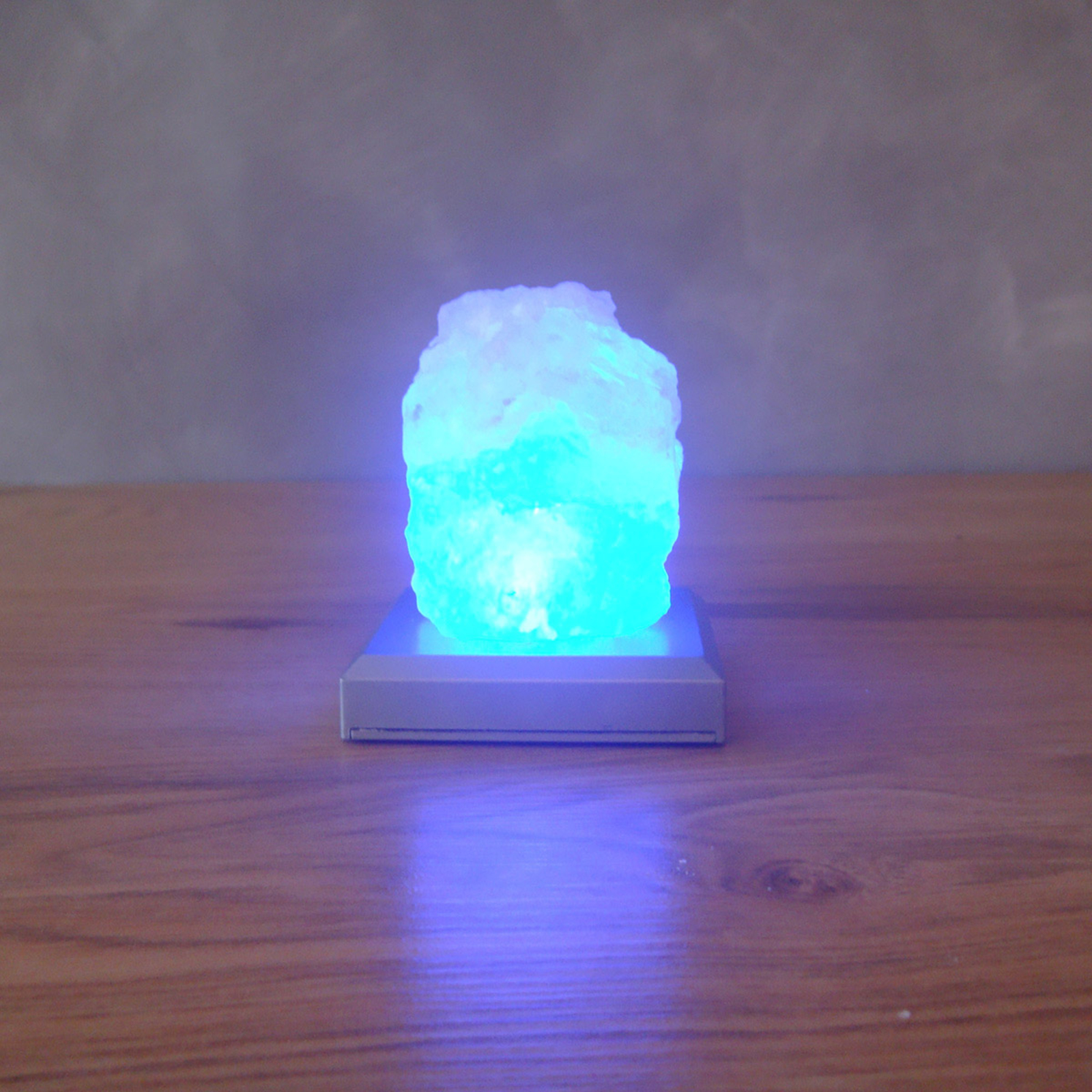 Lámpara de mesa LED Montaña de Sal con baterías