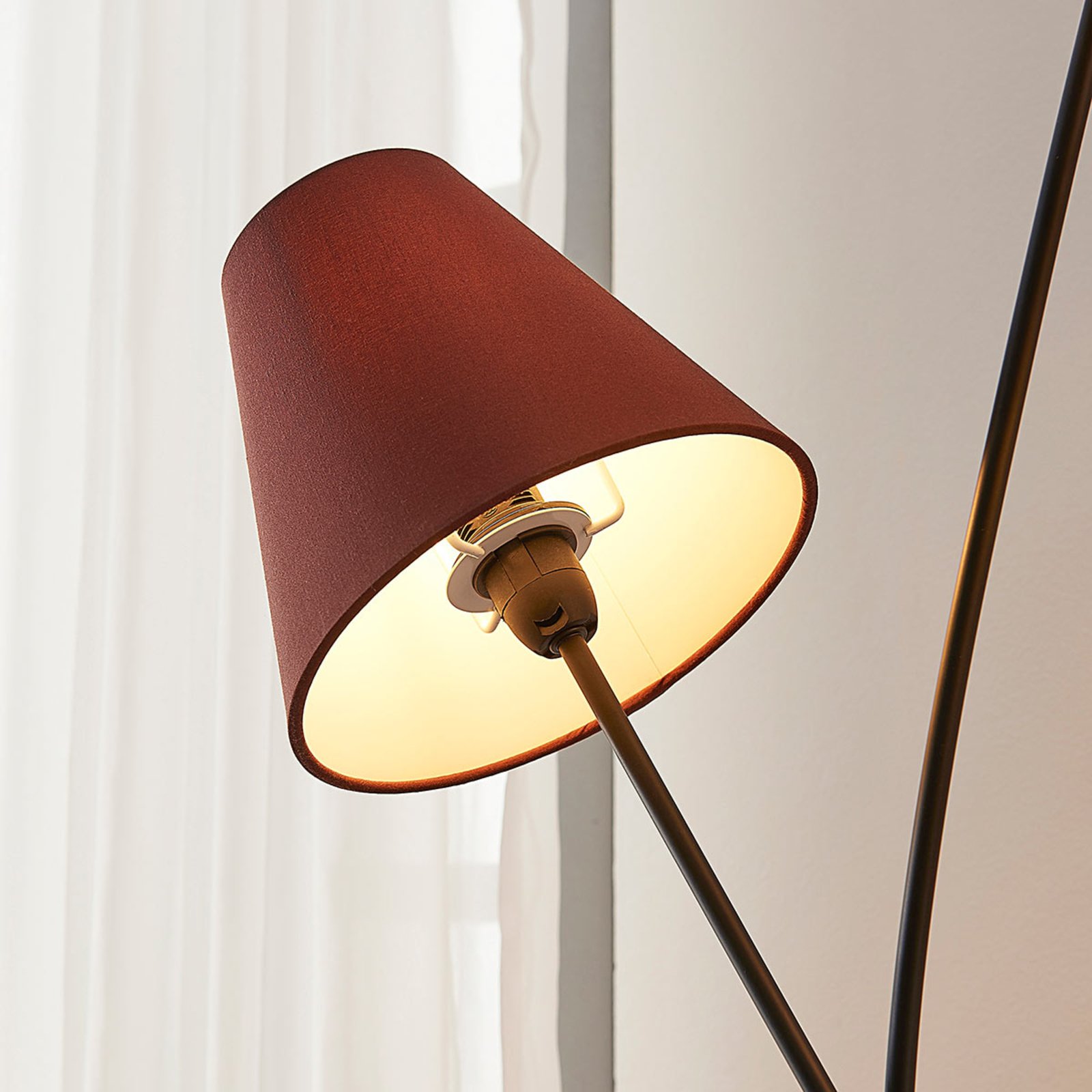 Melis 3 Stehleuchte Brown/Grey/Black/Cream - Lindby