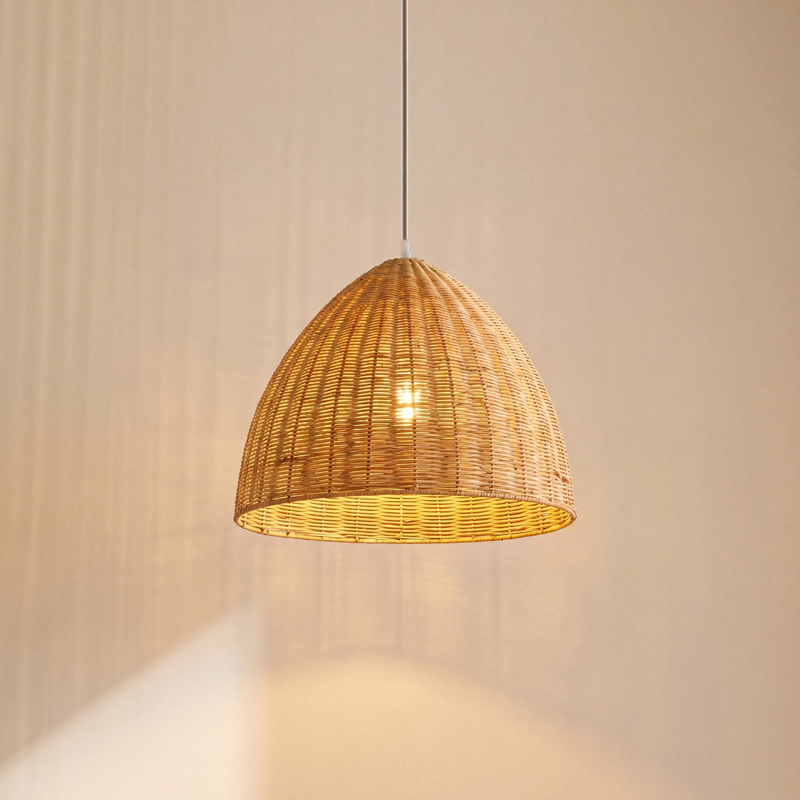 Suspension Lindby Laverne, Ø 40 cm, rotin, E27
