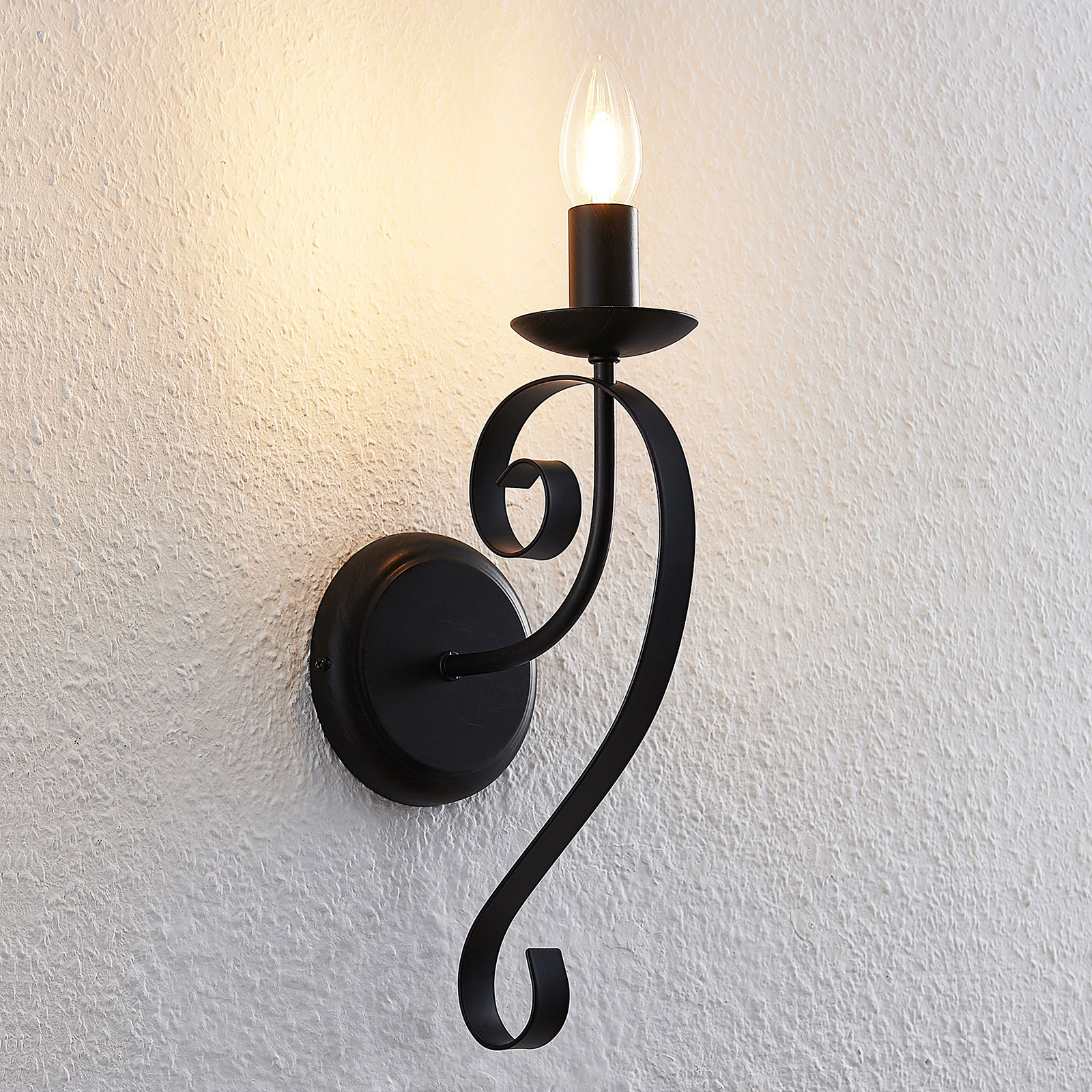 Lindby Shervan wall light, 1-bulb, brown, for Living / Dining Room, metal, E14, 40 W, energy efficiency: A++, W: 12 cm, H: 41.5 cm