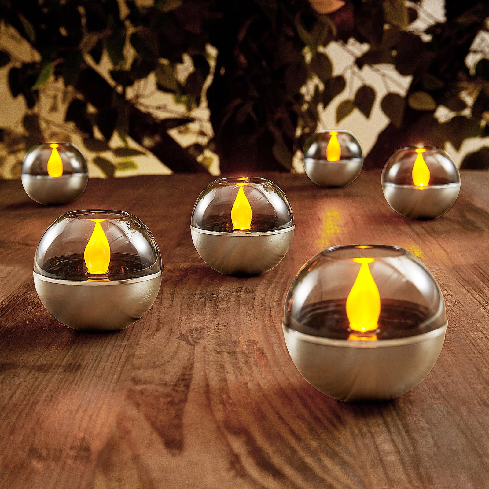 Lindby Martjeka LED solar spheres in a set of 6