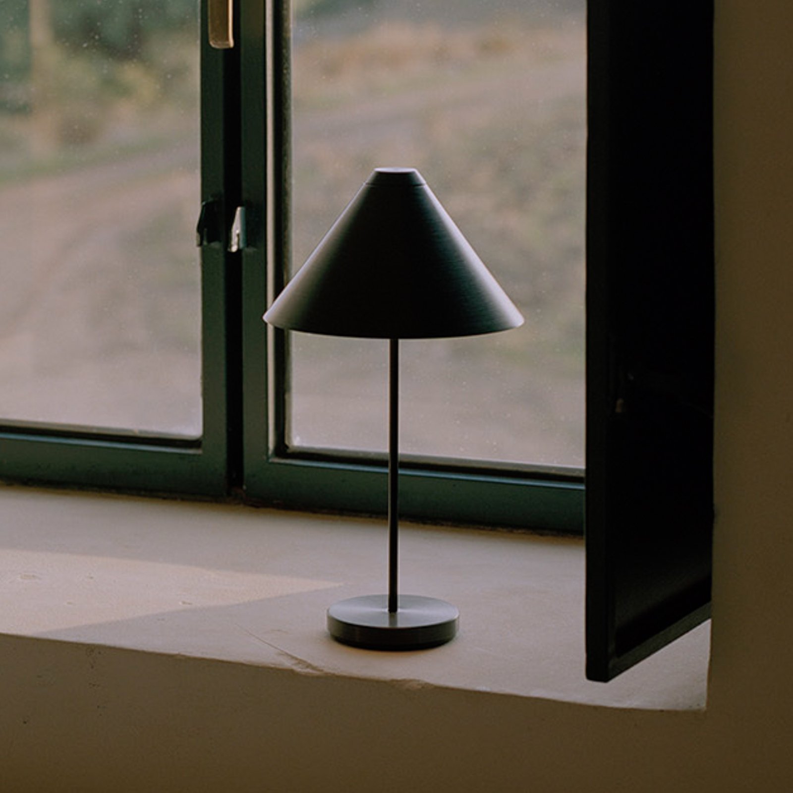 Brolly Prijenosni Stolna lampa Steel Crna - New Works