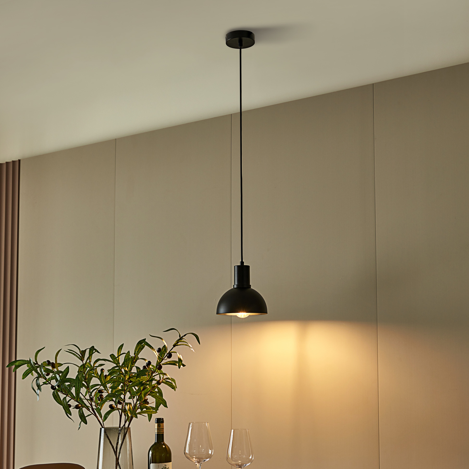 Lucande Mostrid hanglamp, zwart, 1-lamp
