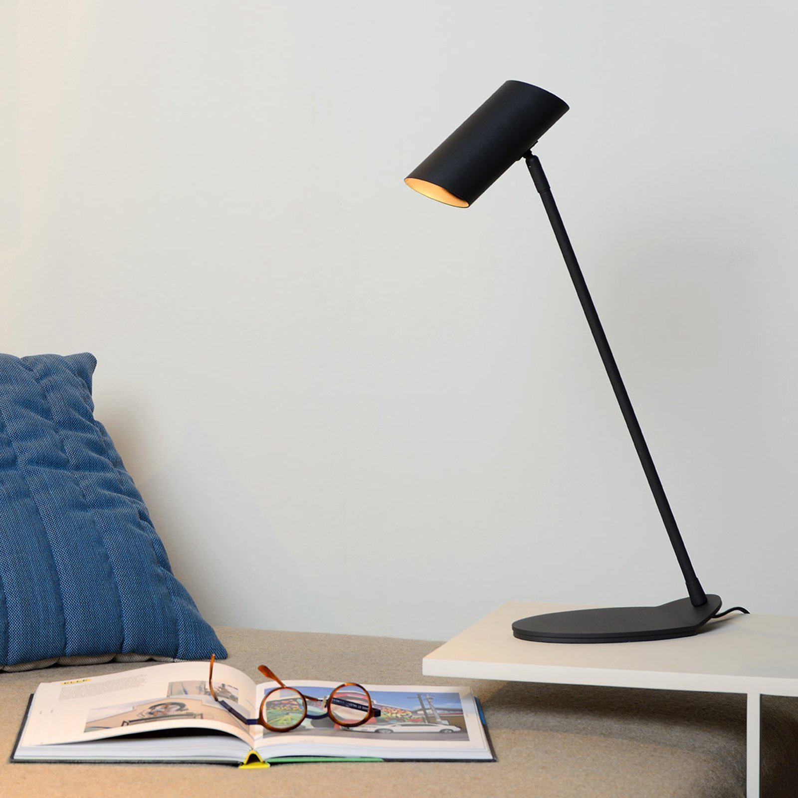 Wyrafinowana lampa biurkowa Hester, czarna
