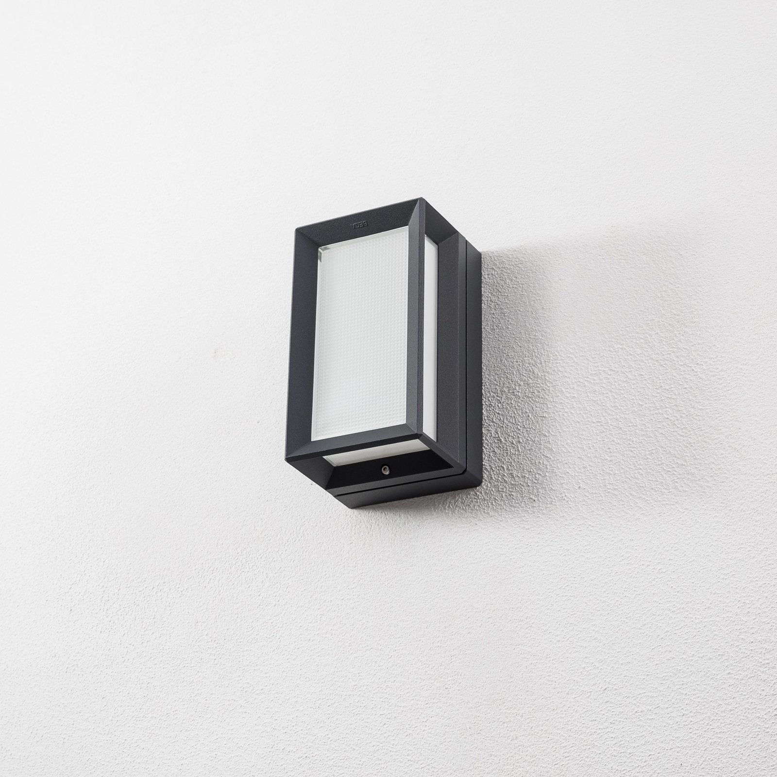 BEGA LED outdoor wall light 22750 K3, graphite, cast aluminium. Glass