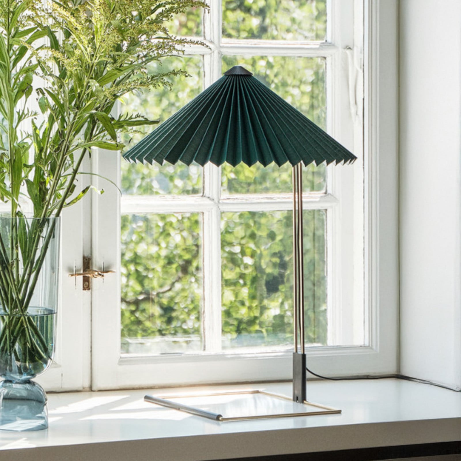 Matin LED-pöytävalaisin, vihreä/teräs, korkeus 38 cm – HAY - Olohuone - Design - Kangas / tekstiili - Yksilamppuinen