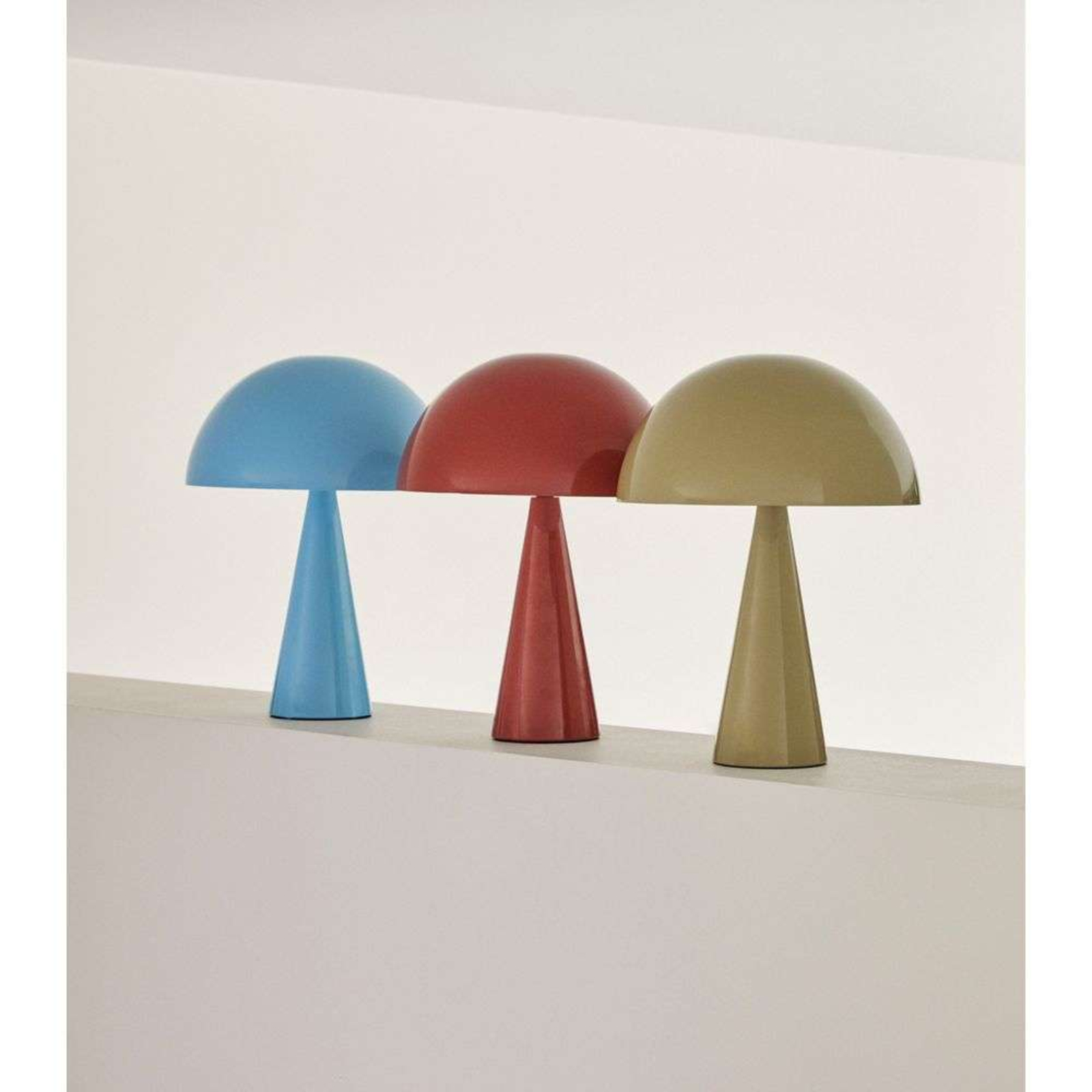 Mush Mini Table Lamp Sand/Red - Hübsch