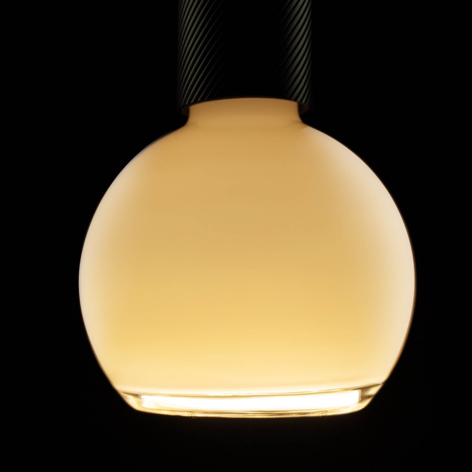 SEGULA Ampoule globe LED Floating, E27, blanc G125 5 W 922 dim