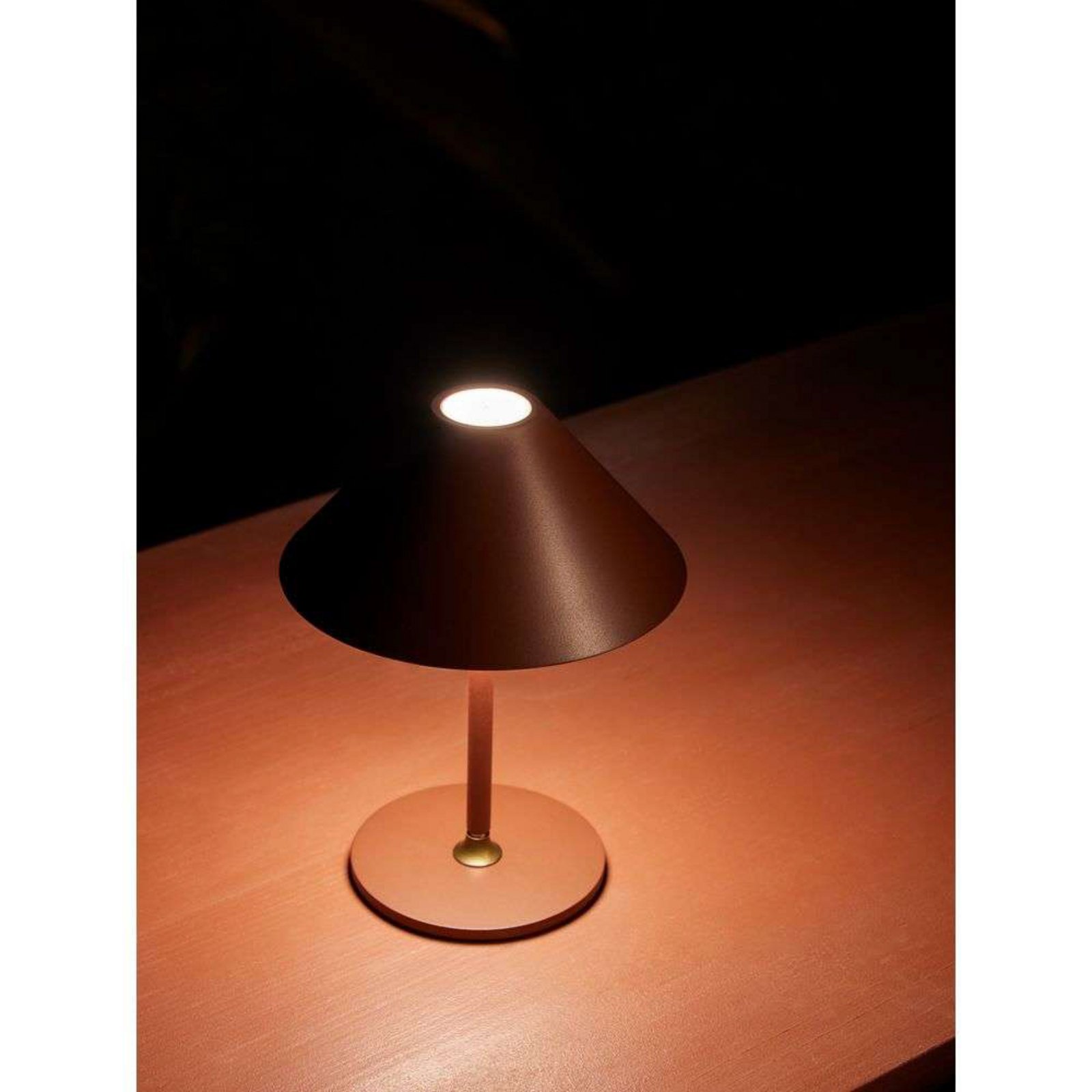 Hygge Portable Lampă de Masă Ø19 Maroon - Halo Design