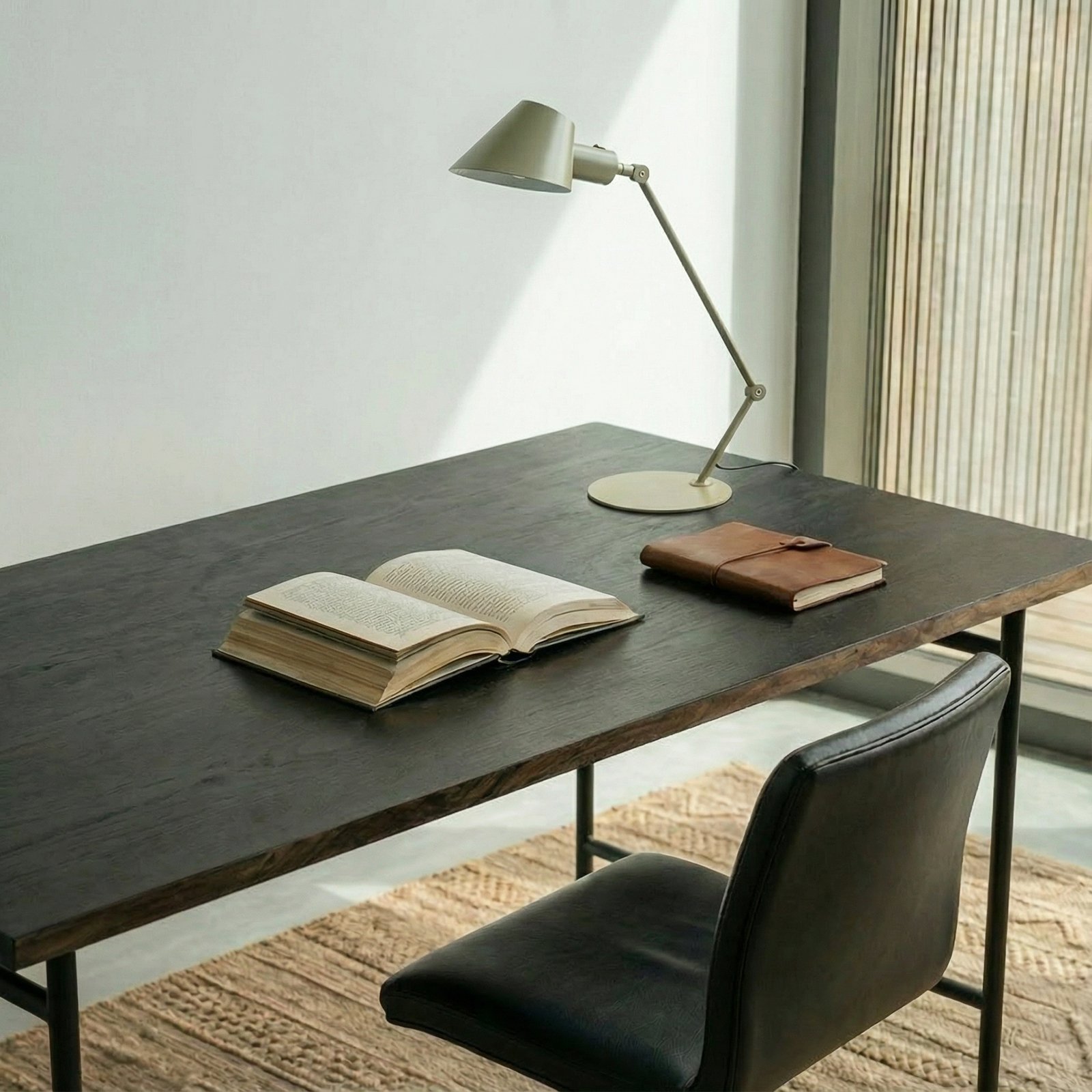 Lindby Corali table lamp, light green, metal, height 64cm Lindby Corali table lamp, light green, metal, height 64cm