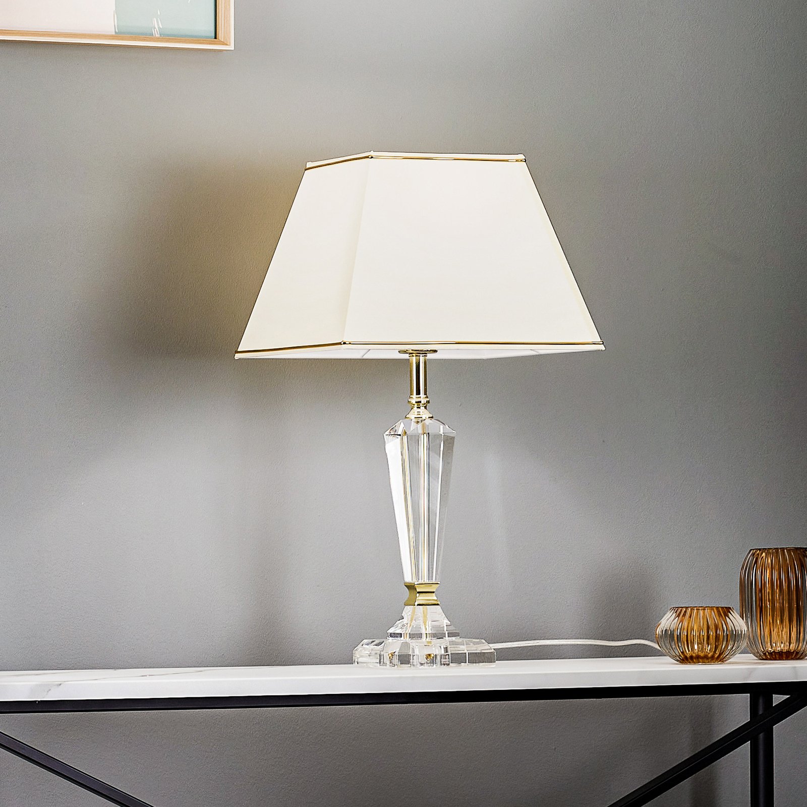 Veronique table lamp, narrow base, cream/gold