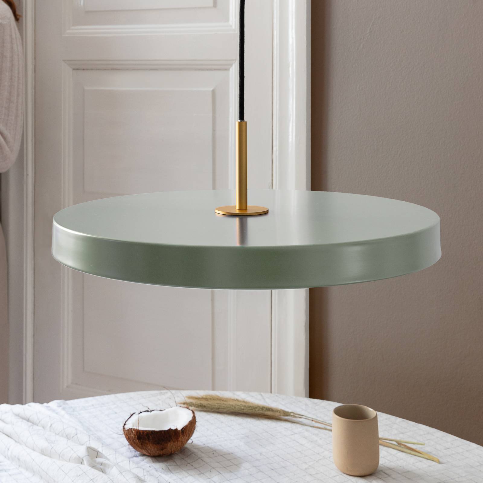 UMAGE Asteria medium suspension laiton vert clair