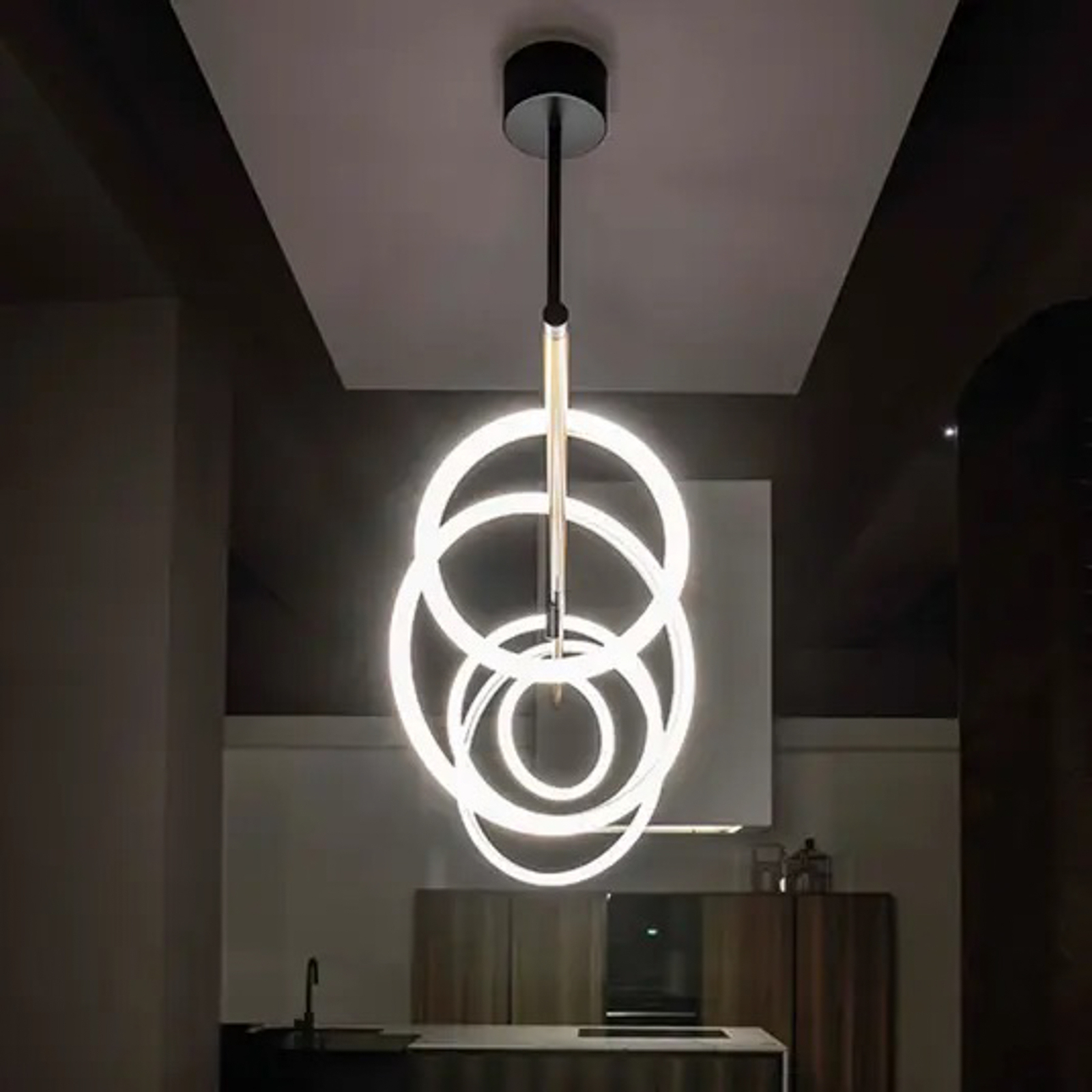 LED-Hängeleuchte Ulaop, fünf Ringe