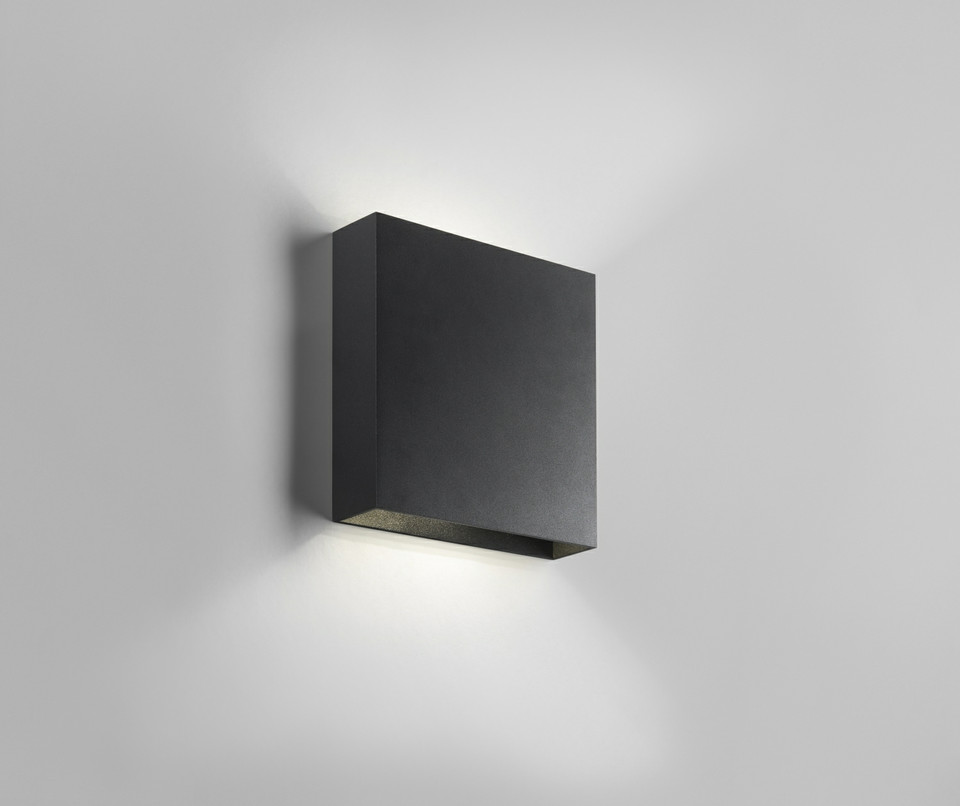 Light-Point Compact W3 LED-vägglampa, svart från Light-Point