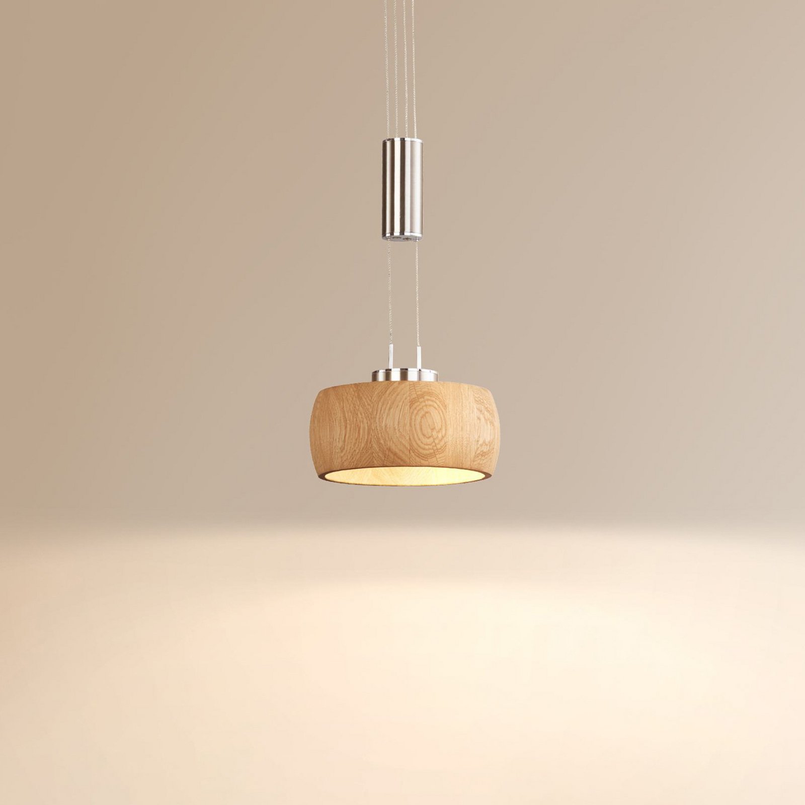 LED hanglamp Shine-Wood, eikenhout/nikkel, Ø 21 cm, dimbaar