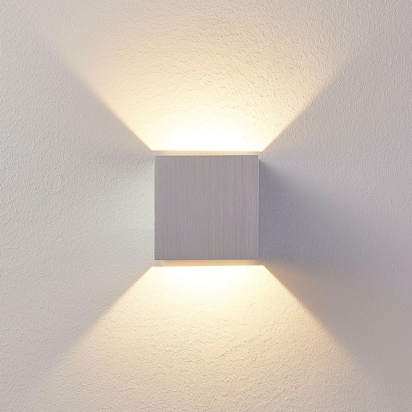 Nástěnné svítidlo Esma LED v šedém hliníku