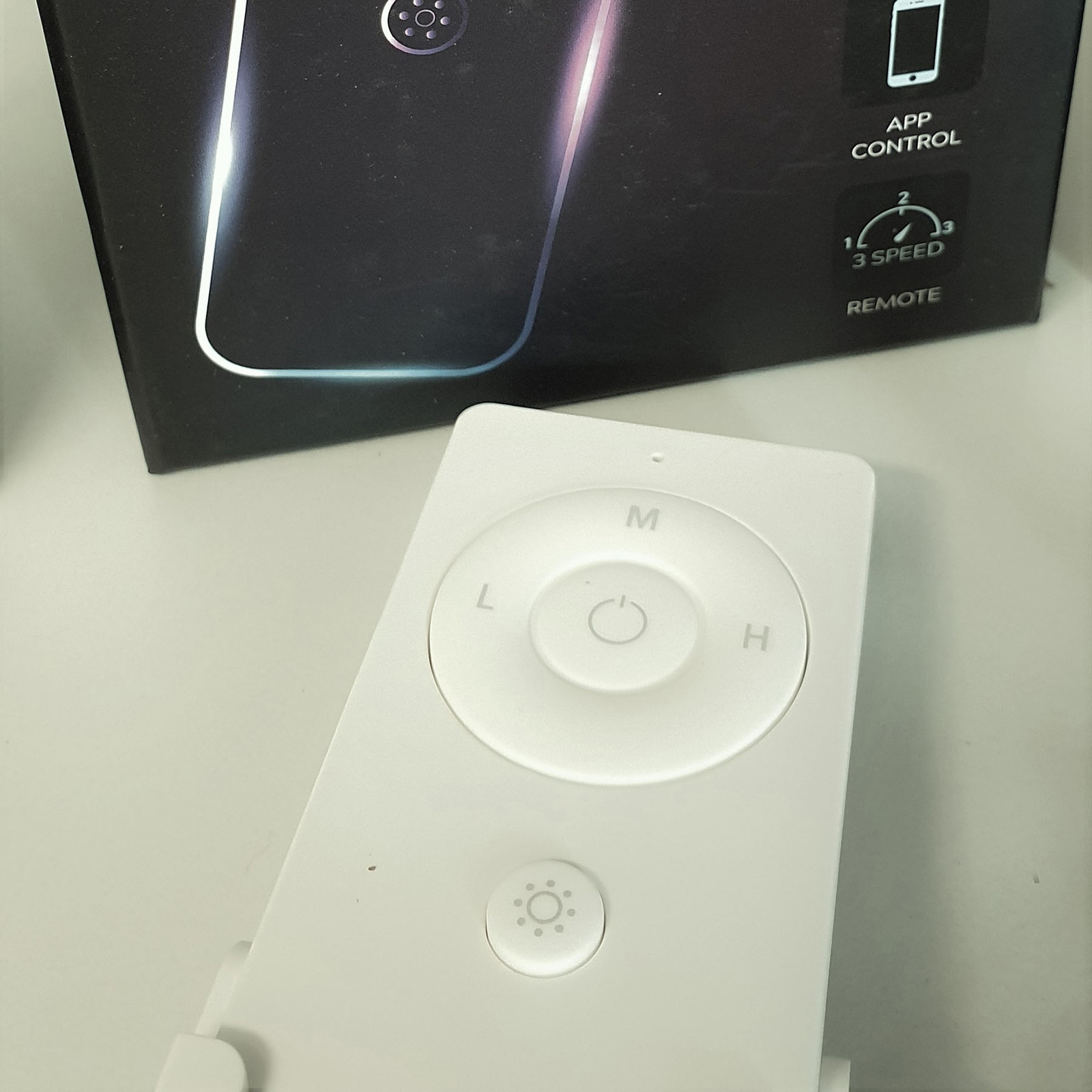 WiFi Lucci Connect pour ventilateurs Luminaire.fr