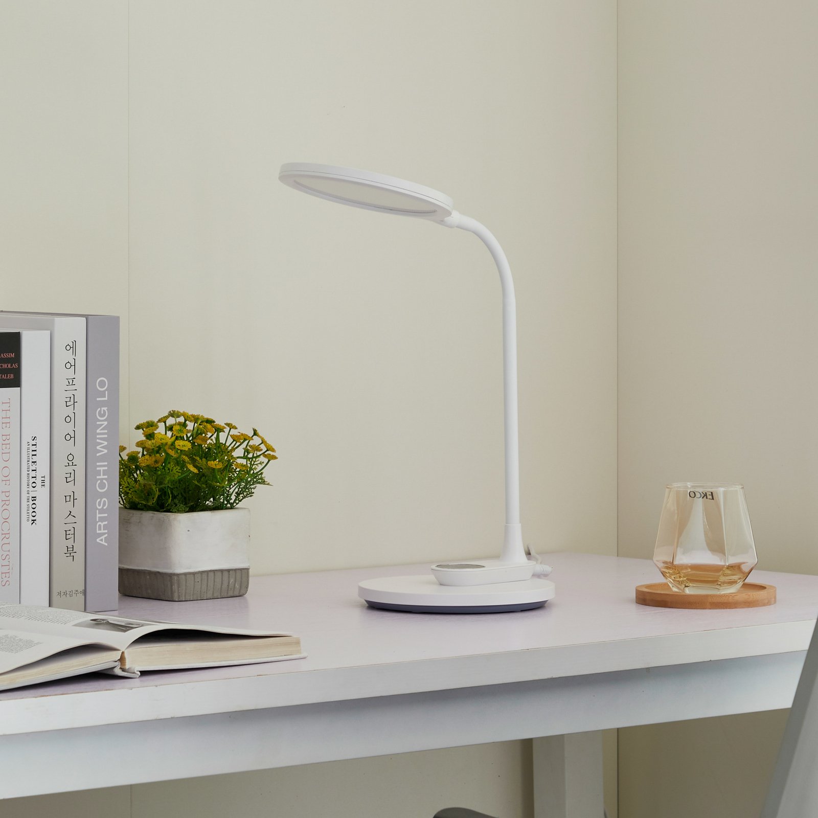 Valtaria LED Table Lamp/Wall Lamp CCT White - Lindby