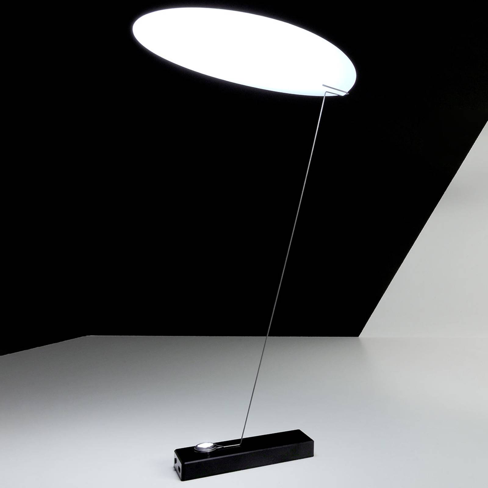 Ingo Maurer Koyoo – LED-designbordlampe