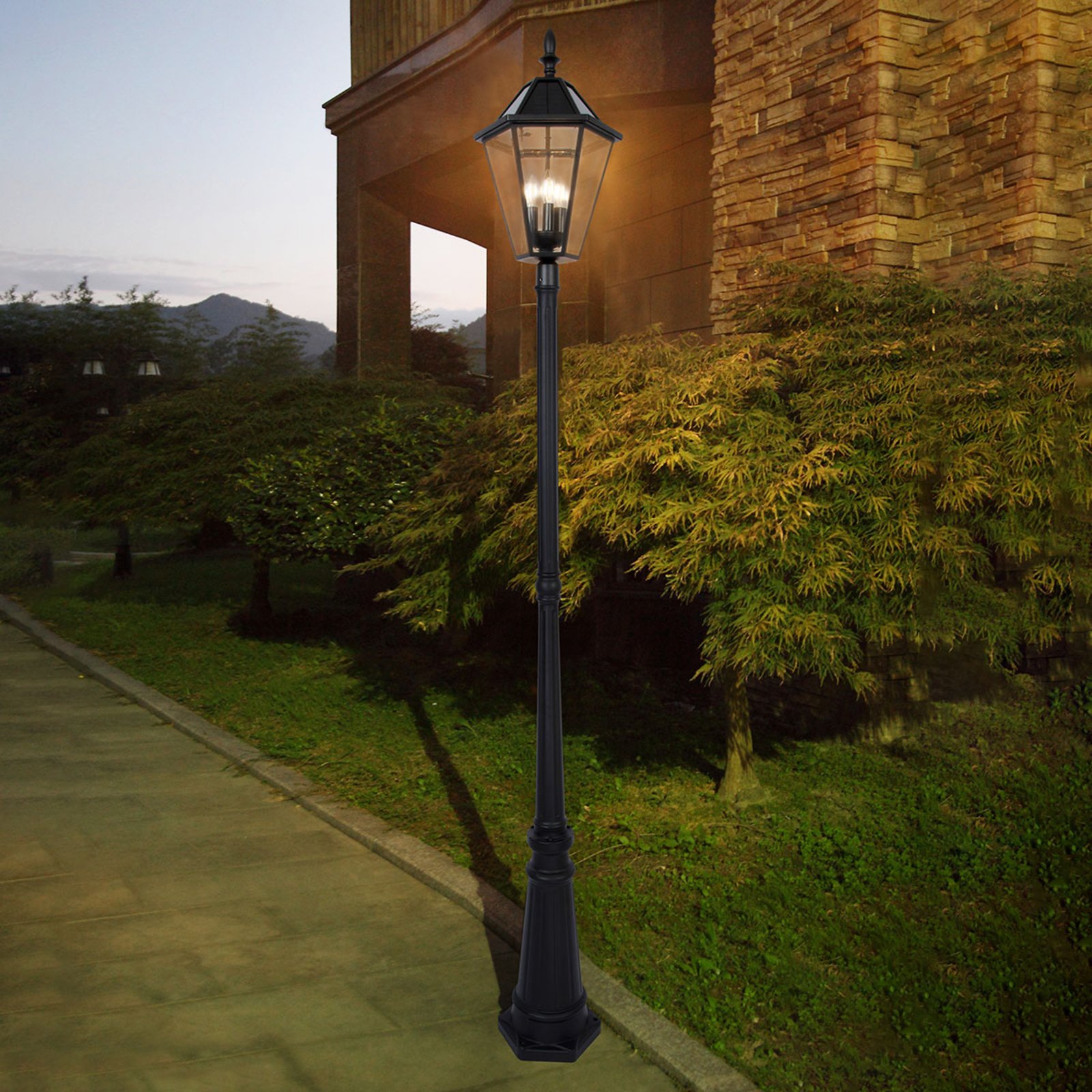 Solar London post light with retrofit LED bulbs