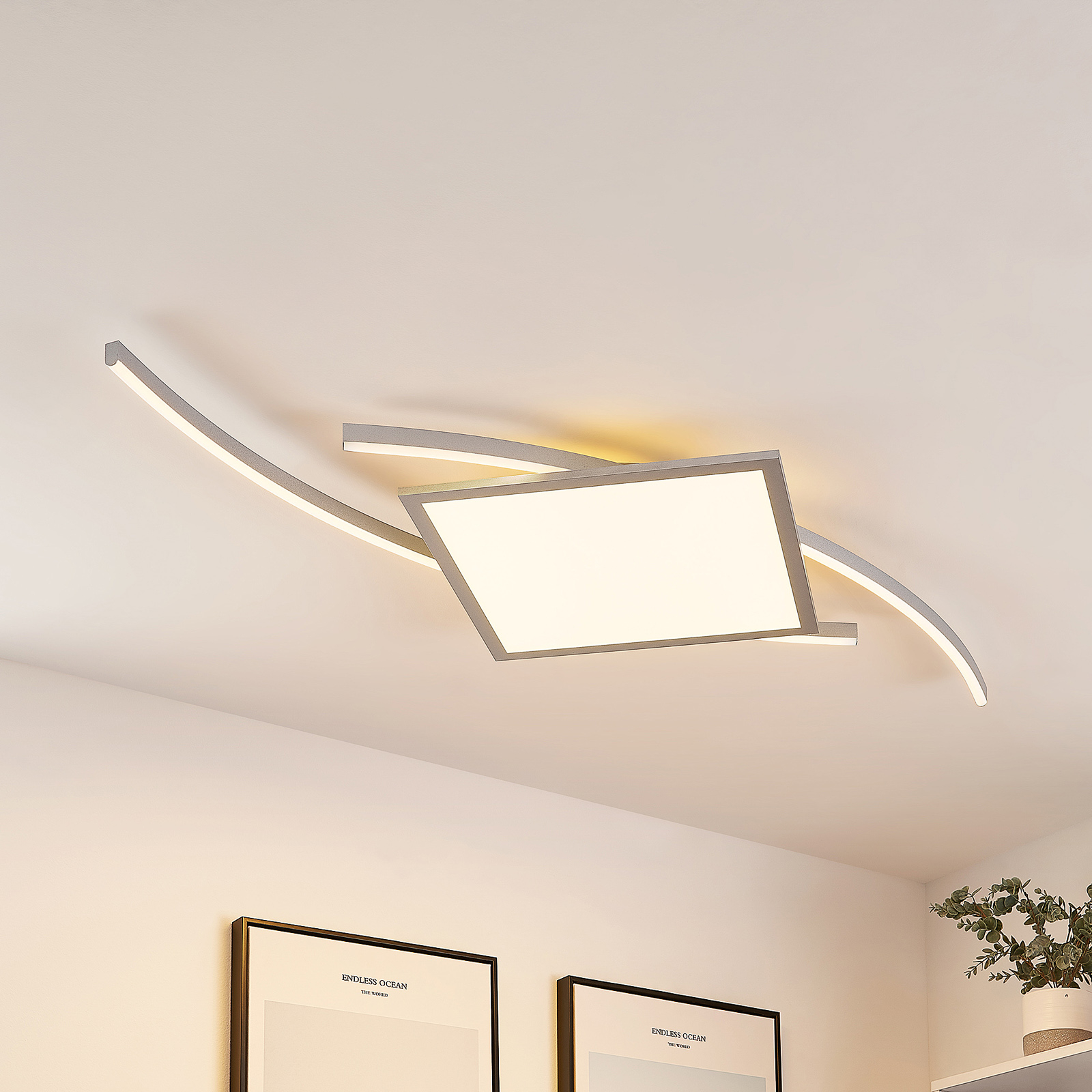 Lucande Tiaro -LED-kattovalo kulmikas 56,6 cm, CCT