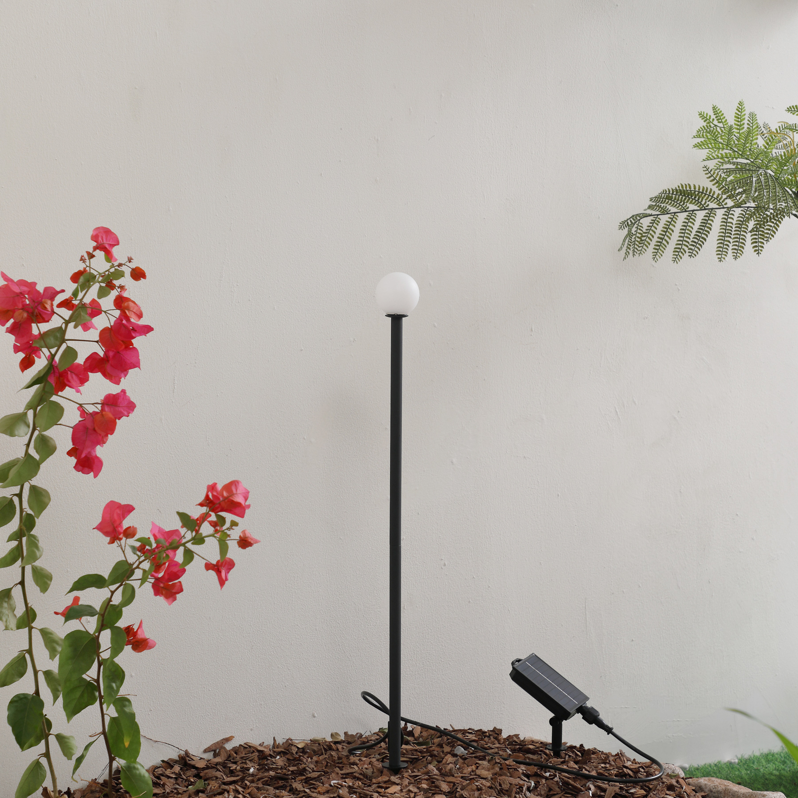 Freydis Lampe à cellule solaire w/Pointes de terre Noir - Lindby