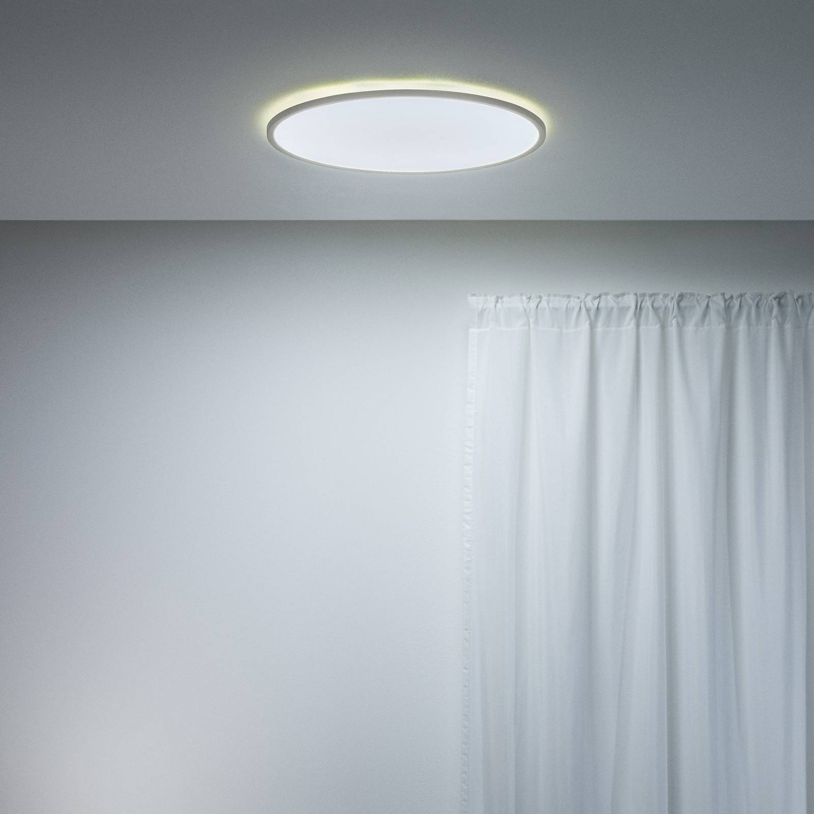 WiZ SuperSlim LED-loftlampe CCT Ø55cm hvid