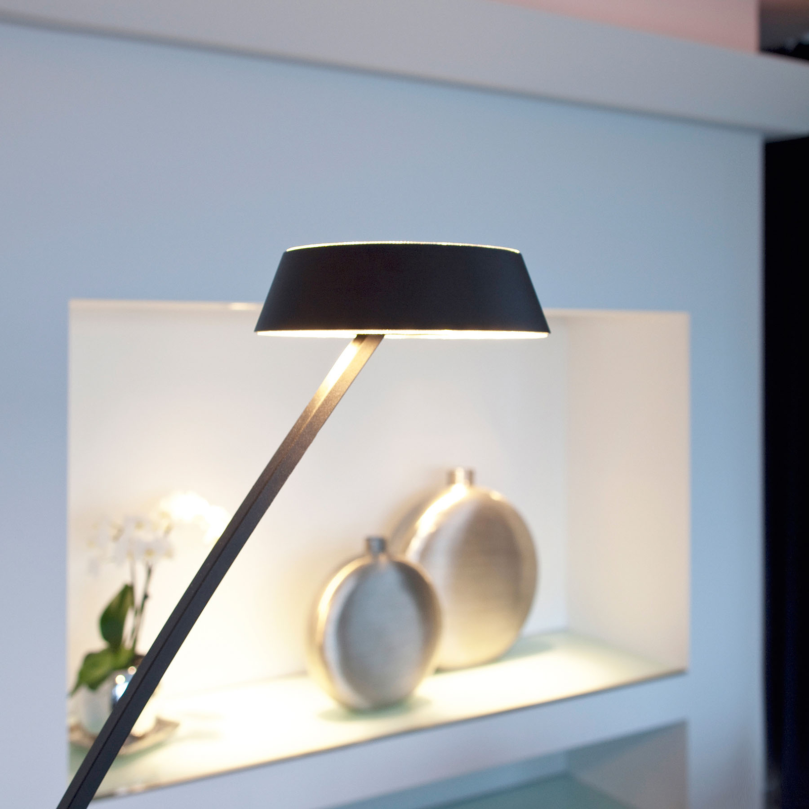 OLIGO Glance lampadaire LED arqué noir mat