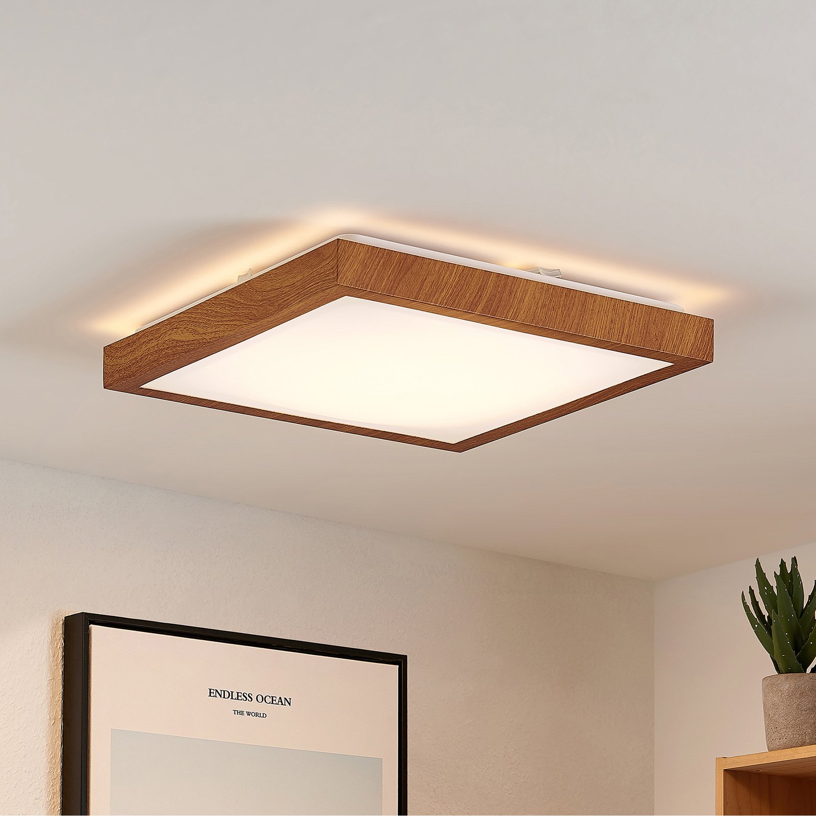 Lindby Vaino LED ceiling light, angular, 37.5 cm