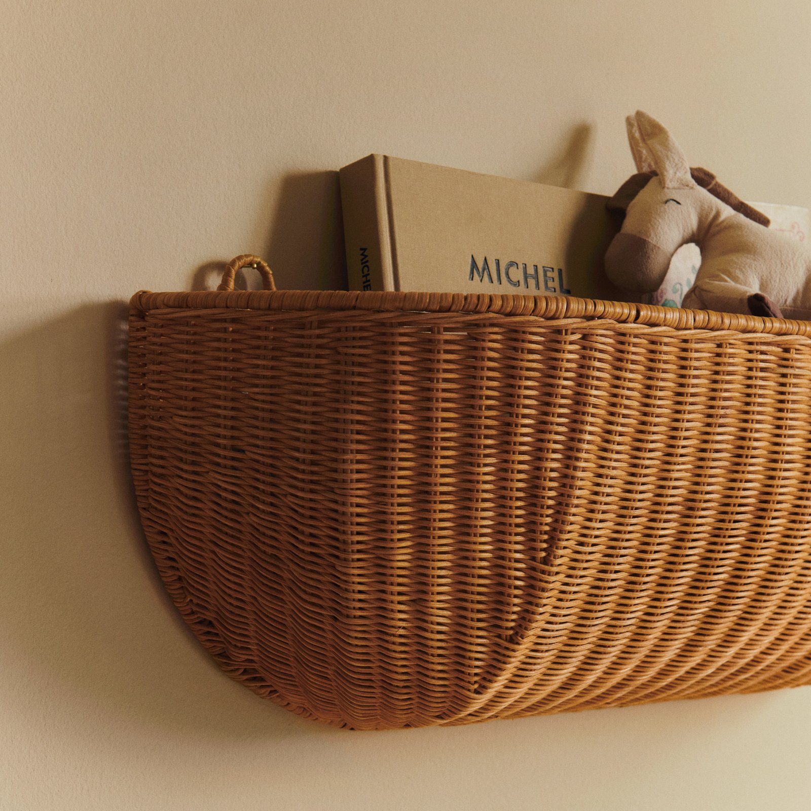 Braided Wandkorb, 75 cm x 25 cm, Rattan - ferm LIVING