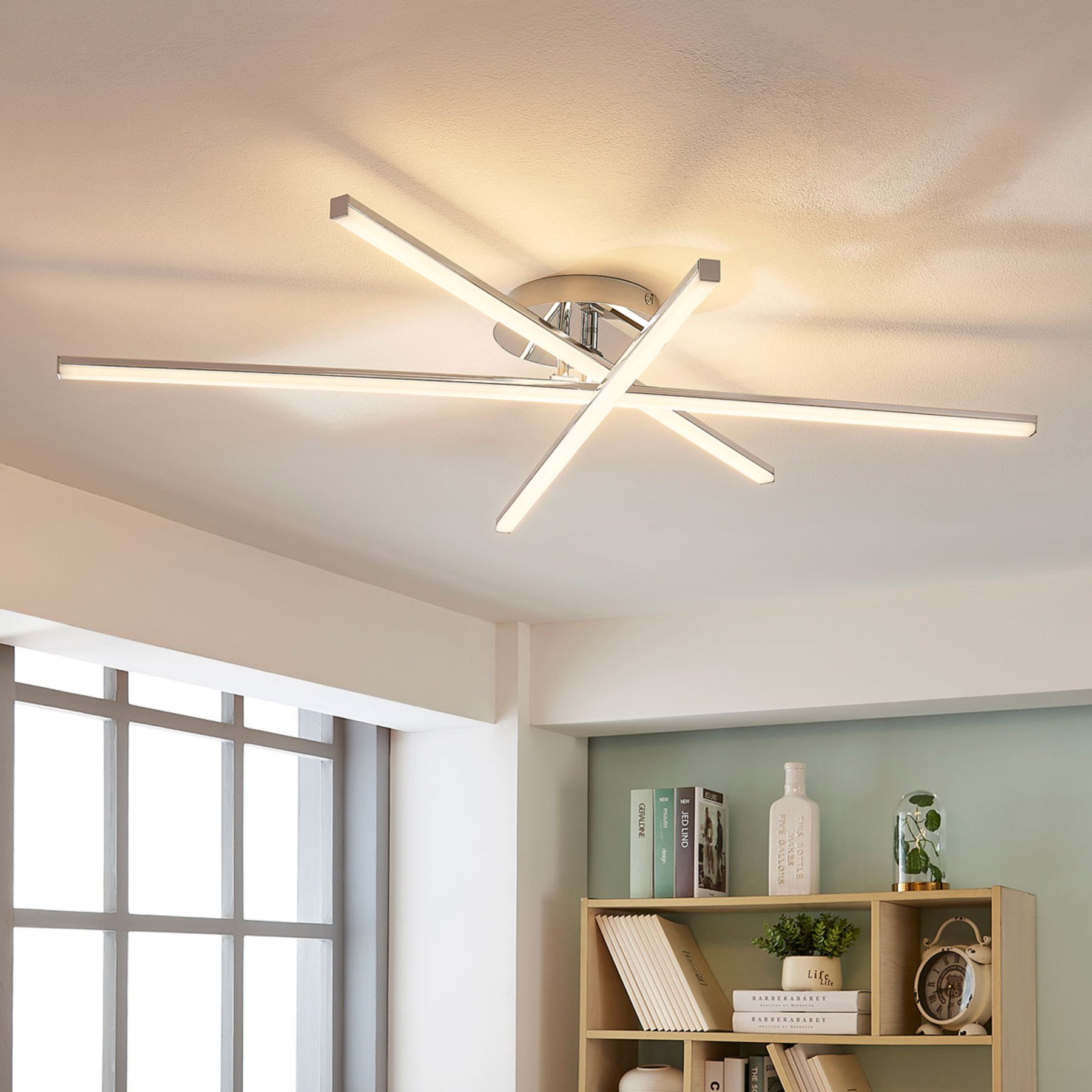 Lindby Korona three-bulb LED ceiling light, dimmer, for Living / Dining Room, metal, acrylic, 8 W, energy efficiency: A+, L: 100.3 cm, W: 80.8 cm, H: 10.5 cm