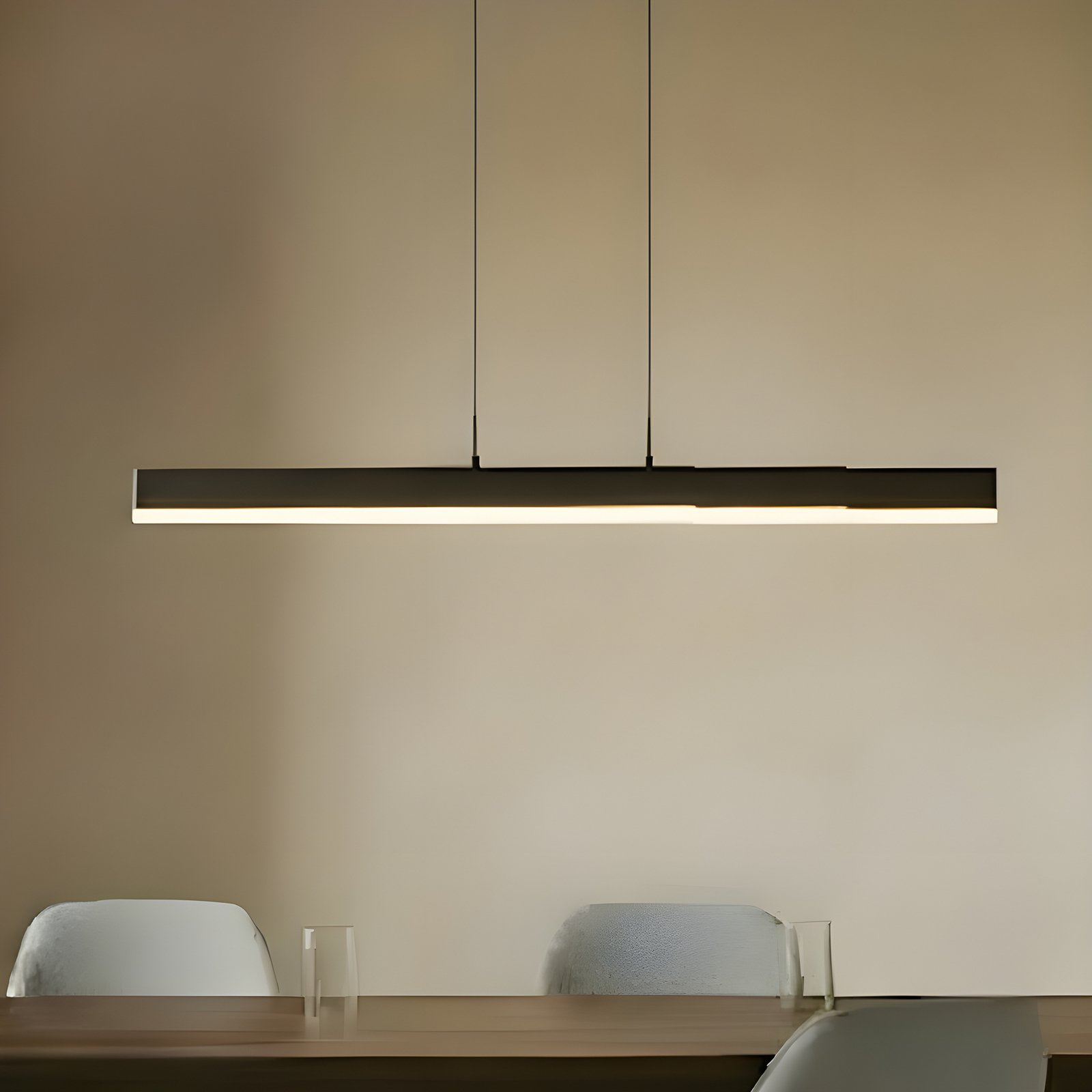 Lampă suspendată LED Lucande Torven, negru, CCT, extensibilă Lampă suspendată LED Lucande Torven, negru, CCT, extensibilă
