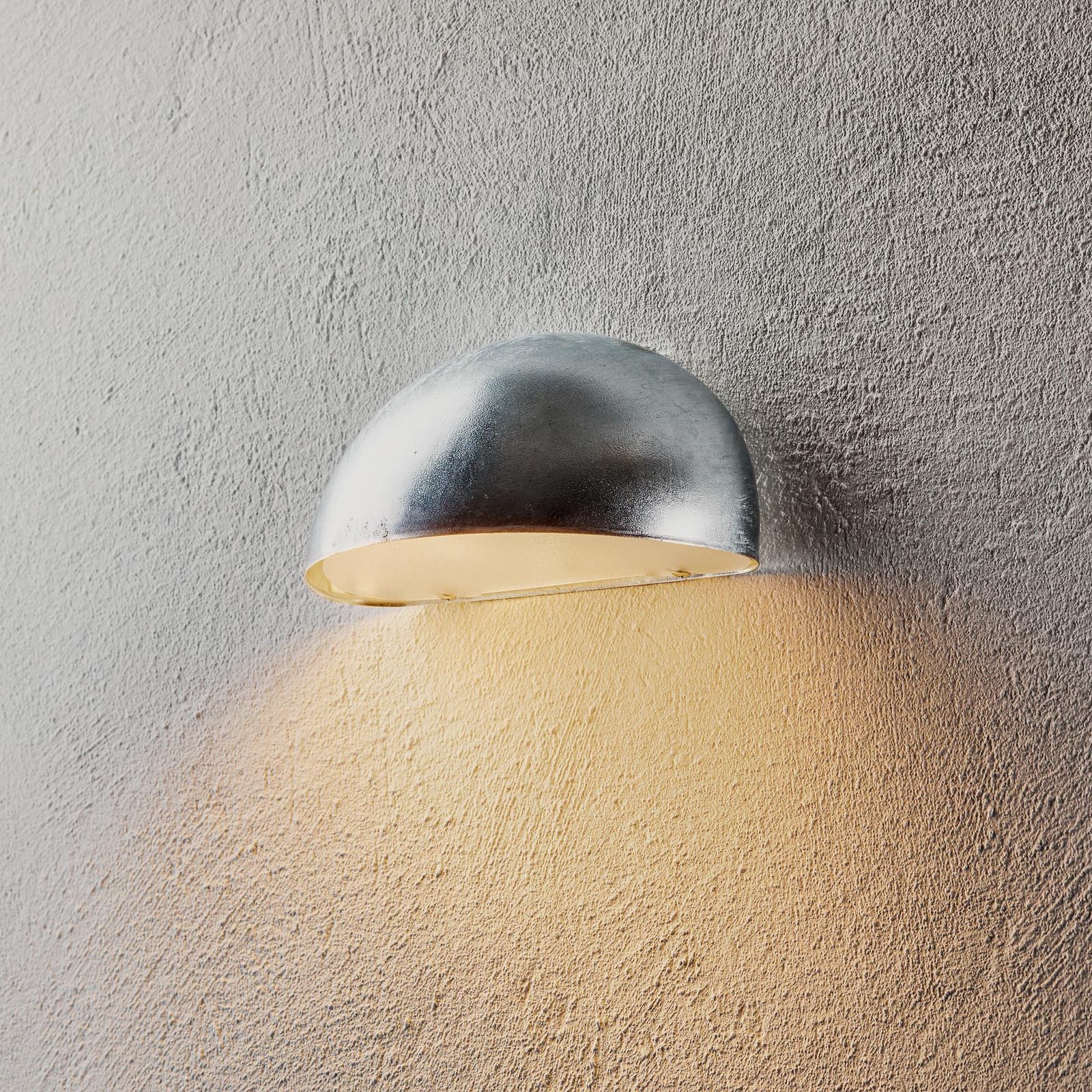 Lámpara de pared Bergen, semicircular, gris plata