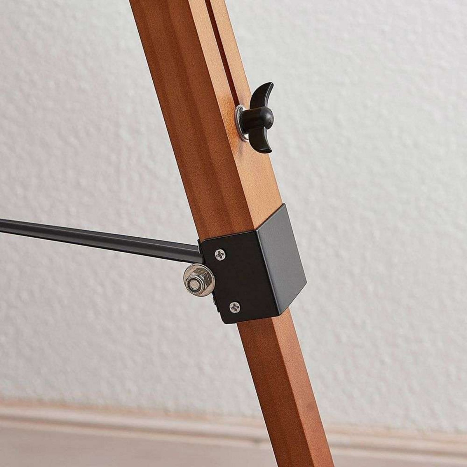 Hilma Lampadar Wood/Black - Lindby