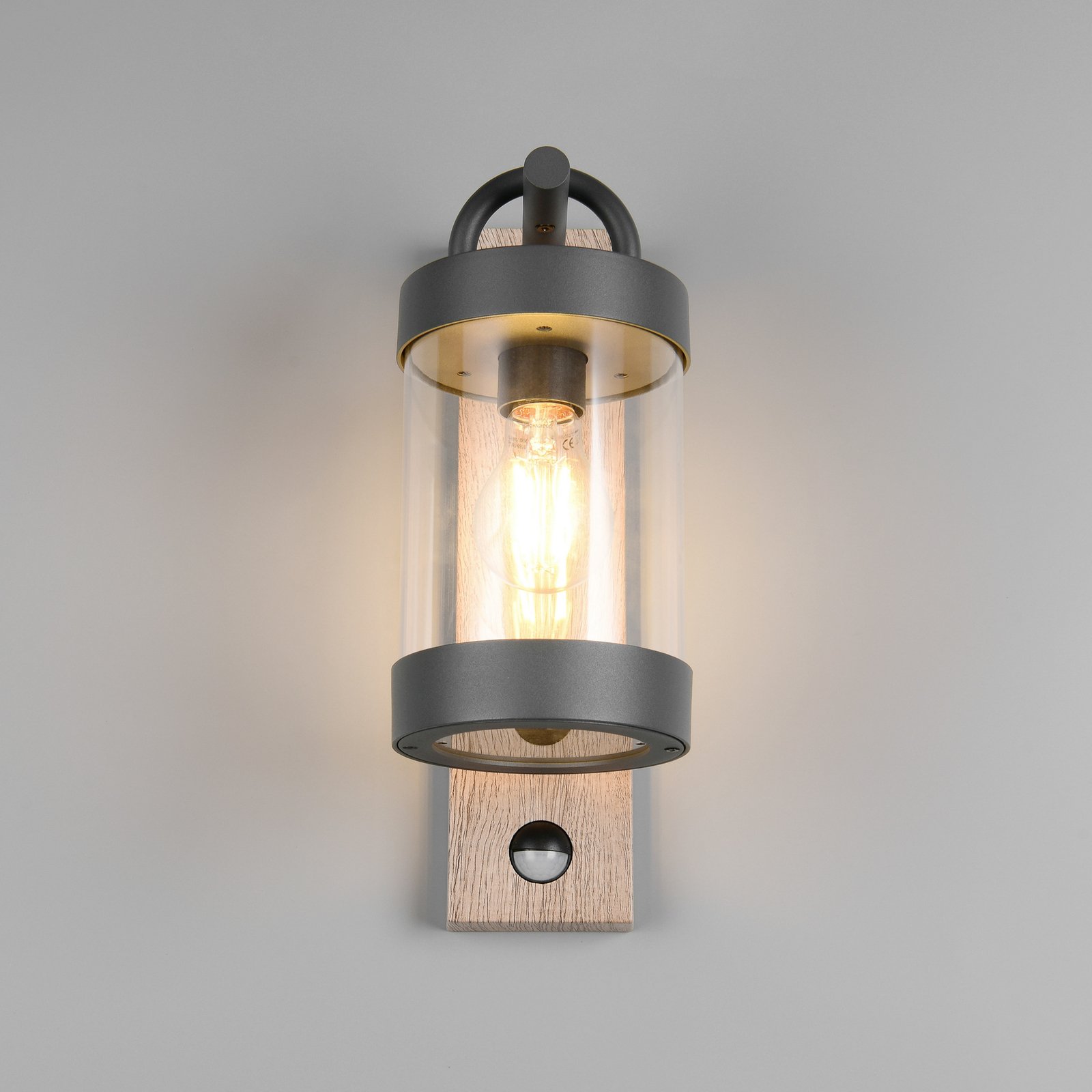 Sambesi outdoor wall lamp, wood look, die-cast aluminium, sensor