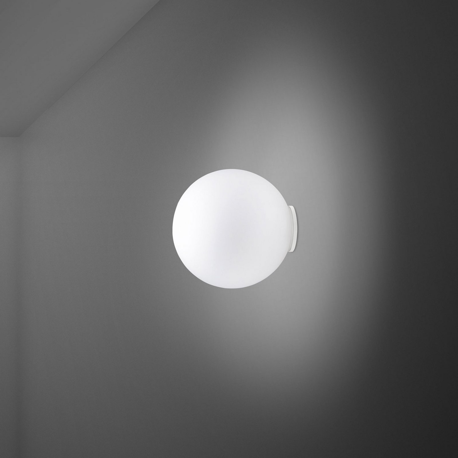 Fabbian Lumi Sfera Glas wall light, Grivory®