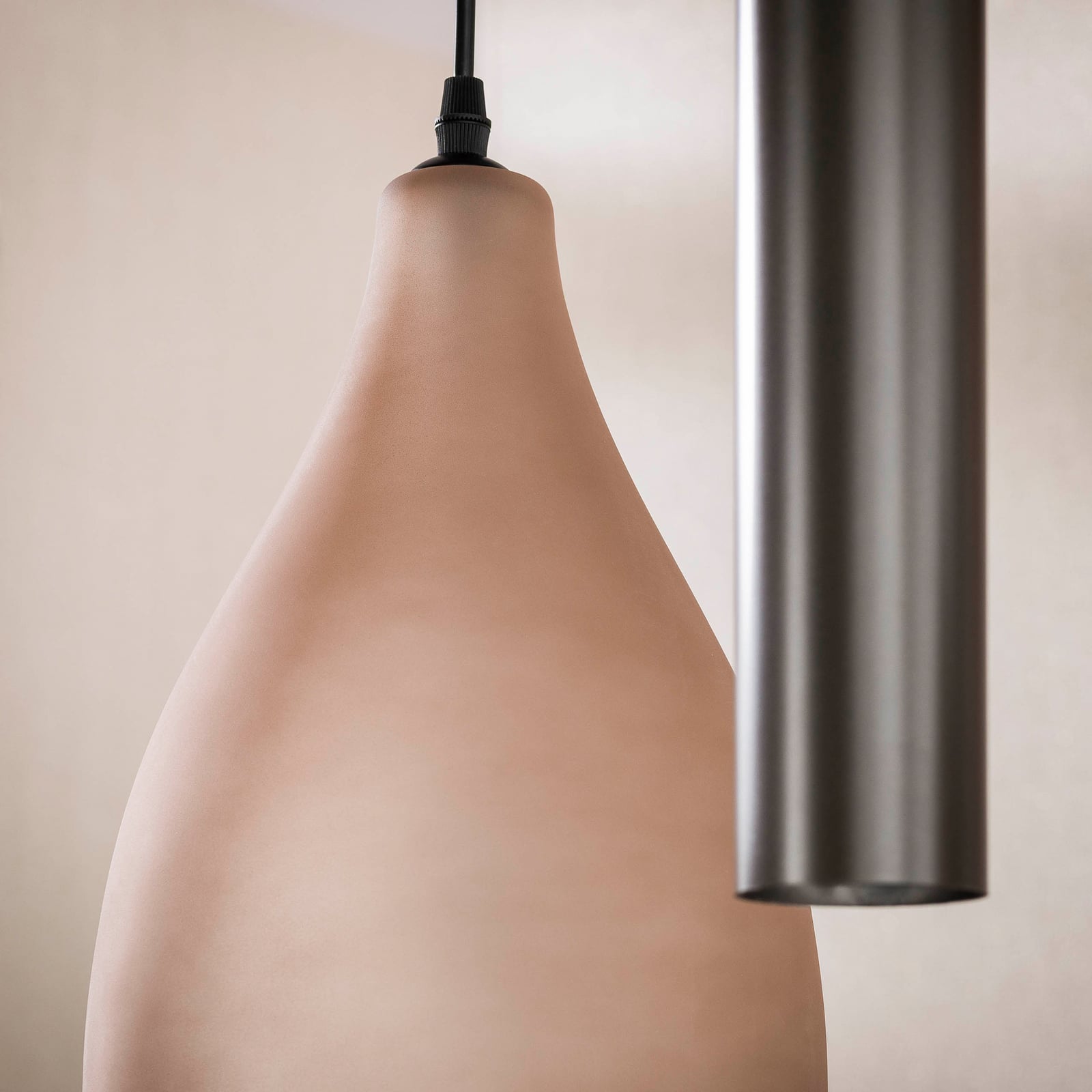Pendelleuchte Cocoon, braun gefrostet, Glas, 7-flg. E27/GU10
