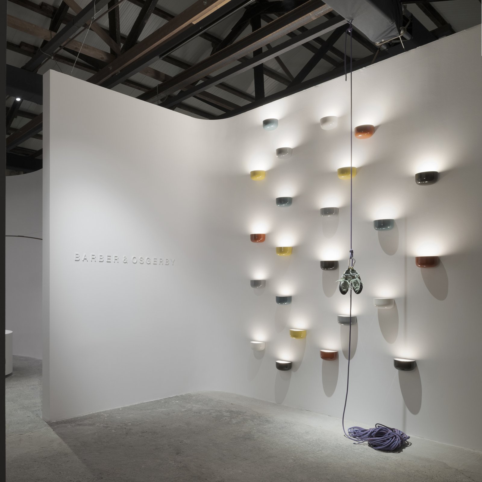 FLOS Bellhop Wall Up LED-Außenwandleuchte