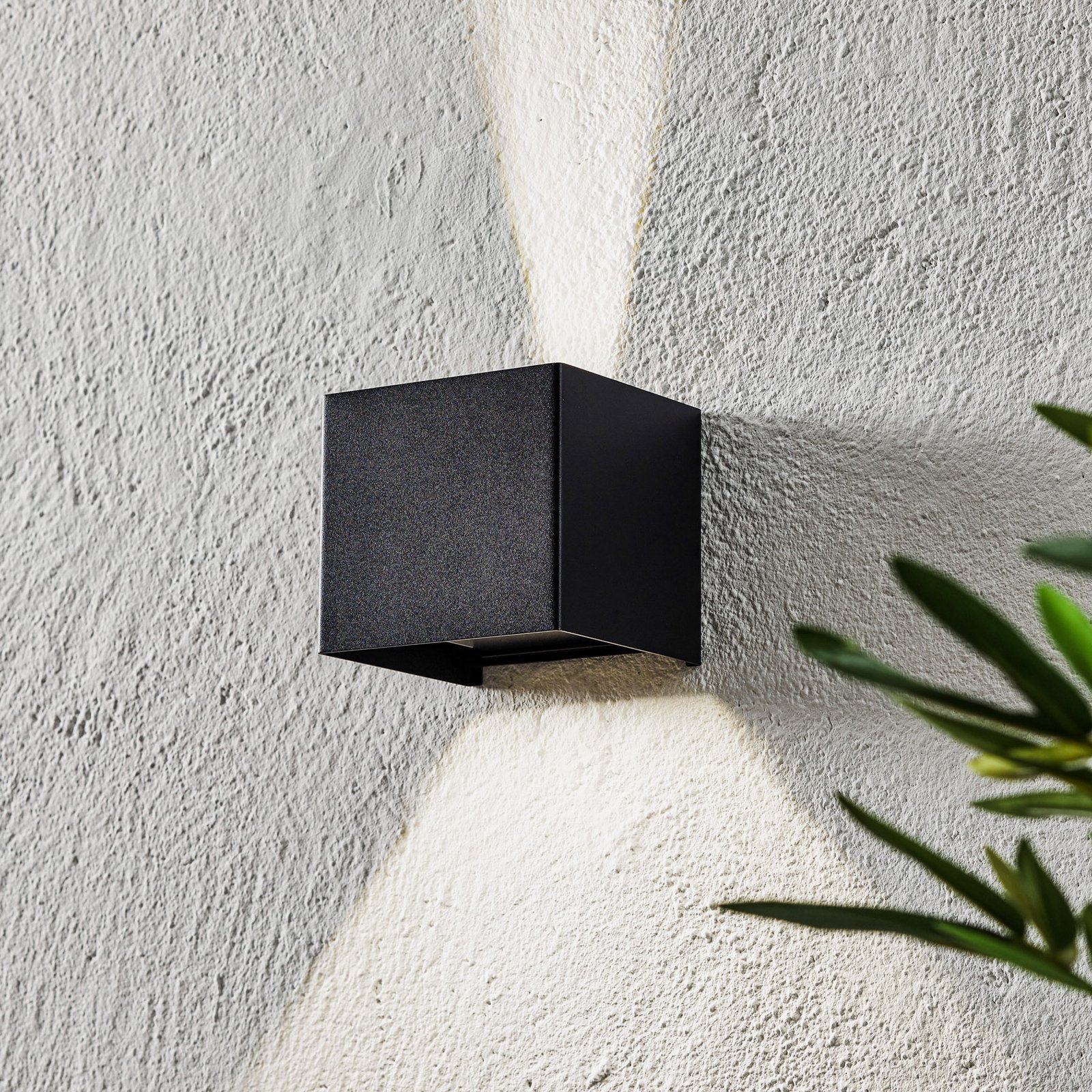 Applique d’extérieur LED Wall, cubique, noire