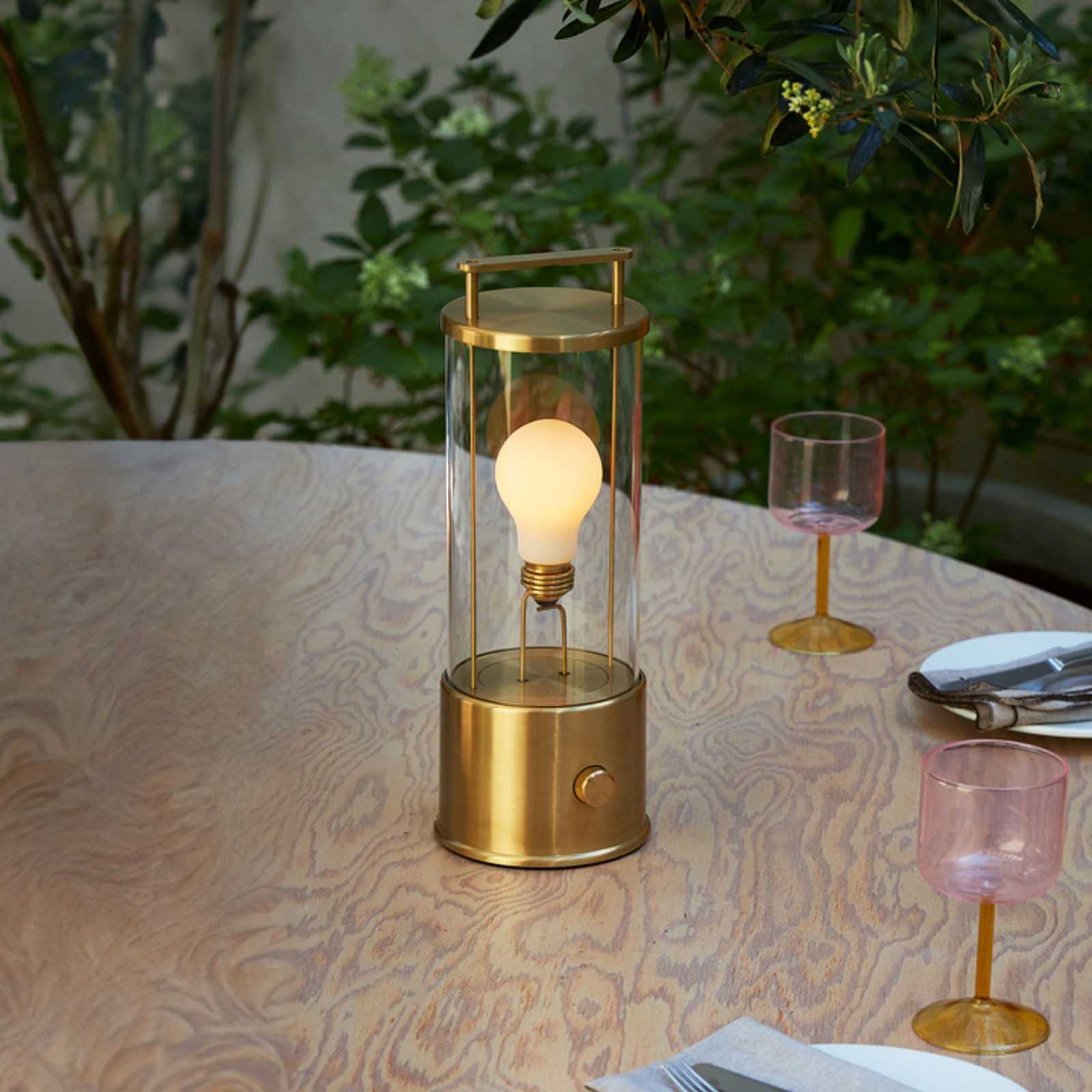 Tala table lamp Muse, rechargeable battery, solid brass, LED bulb