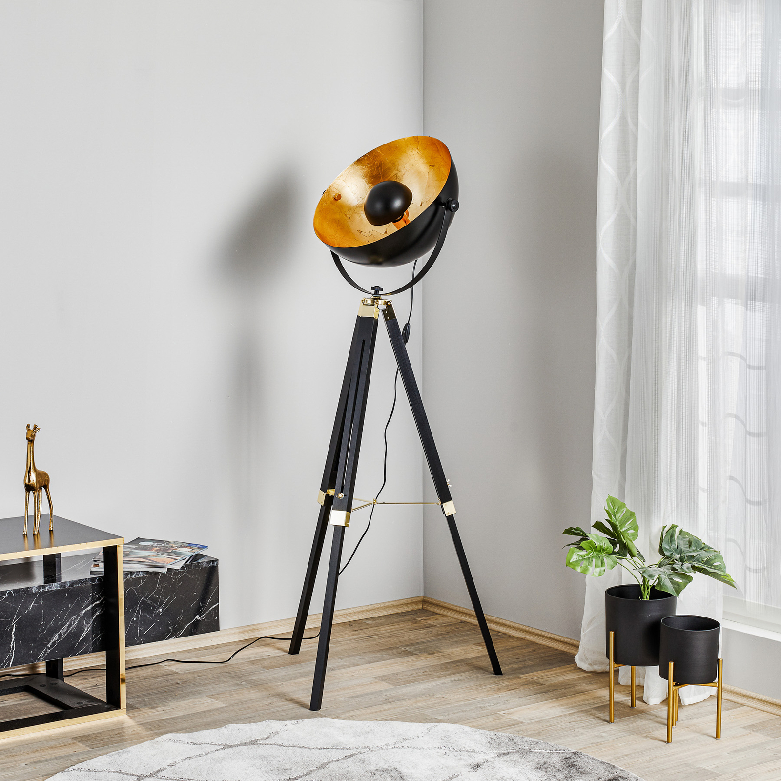 Covaleda floor lamp, tripod frame, black/gold
