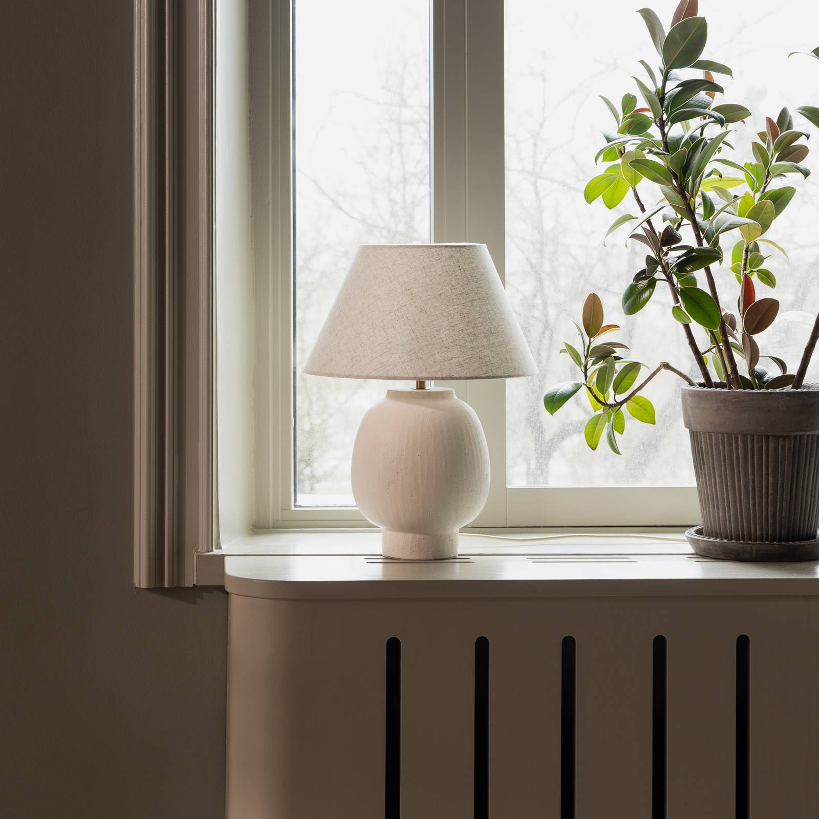 Globen Lighting tafellamp Lorenzo, beige, hoogte 46 cm, keramiek