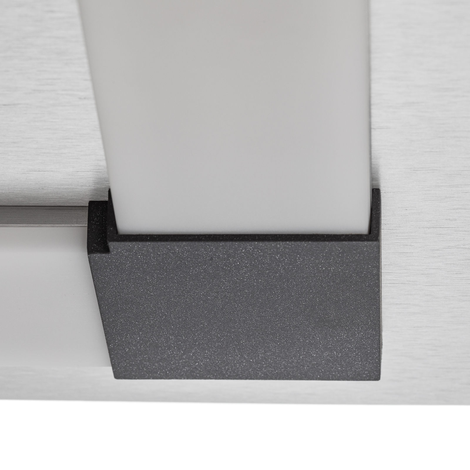 Bopp Plain LED-Deckenlampe 60x36cm smart steuerbar