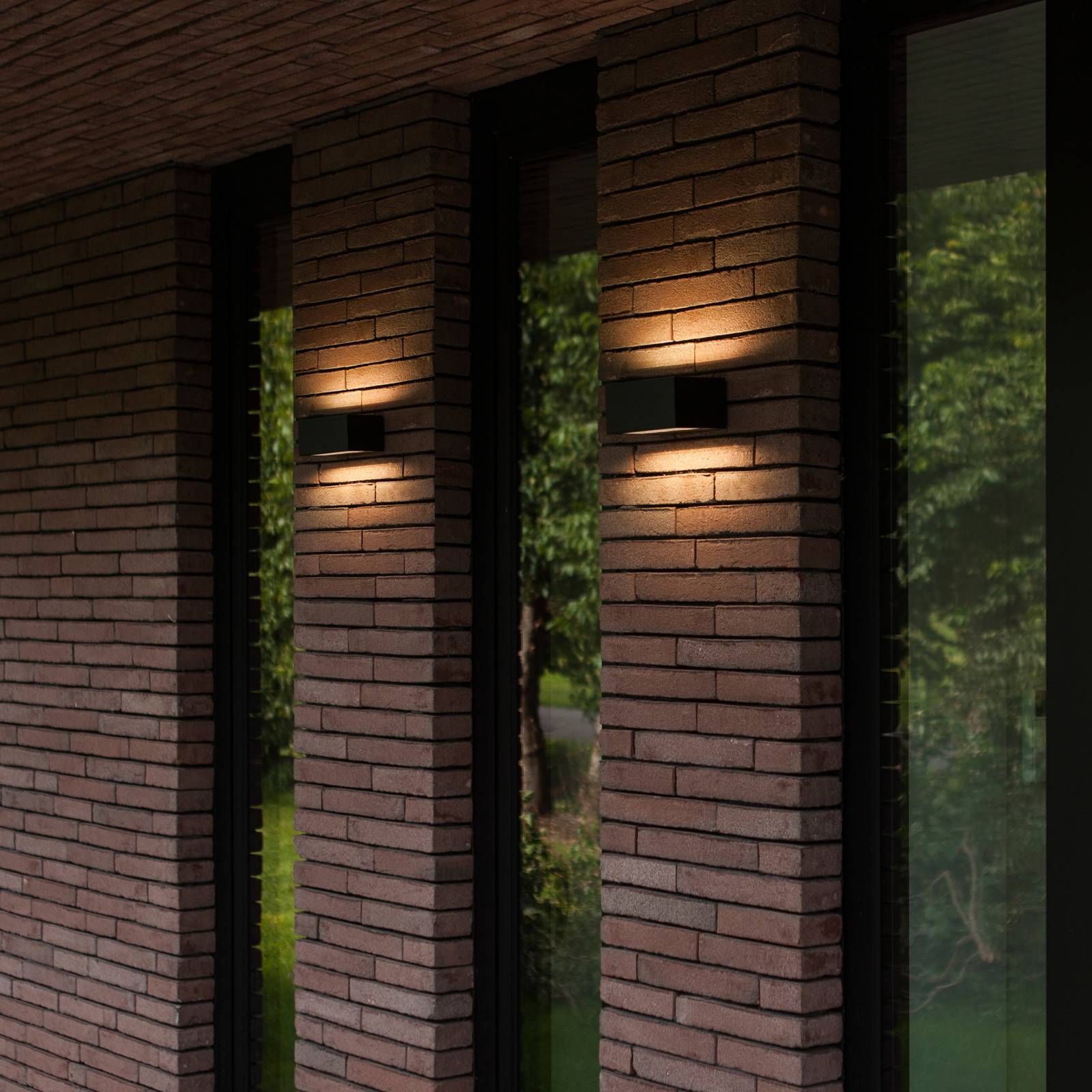 Kinkiet zewnętrzny LED GEMINI, czarna, 14 cm, IP54, światło skierowane w górę/w