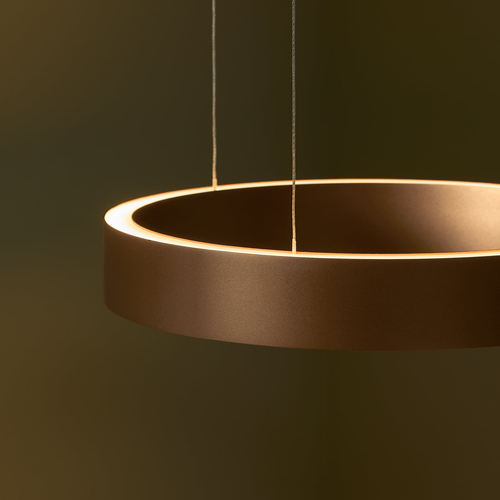 Velora LED-hængelampe, karamellbrun, Ø 40 cm, dæmpbar – LOOM DESIGN Velora LED-hængelampe, karamellbrun, Ø 40 cm, dæmpbar – LOOM DESIGN