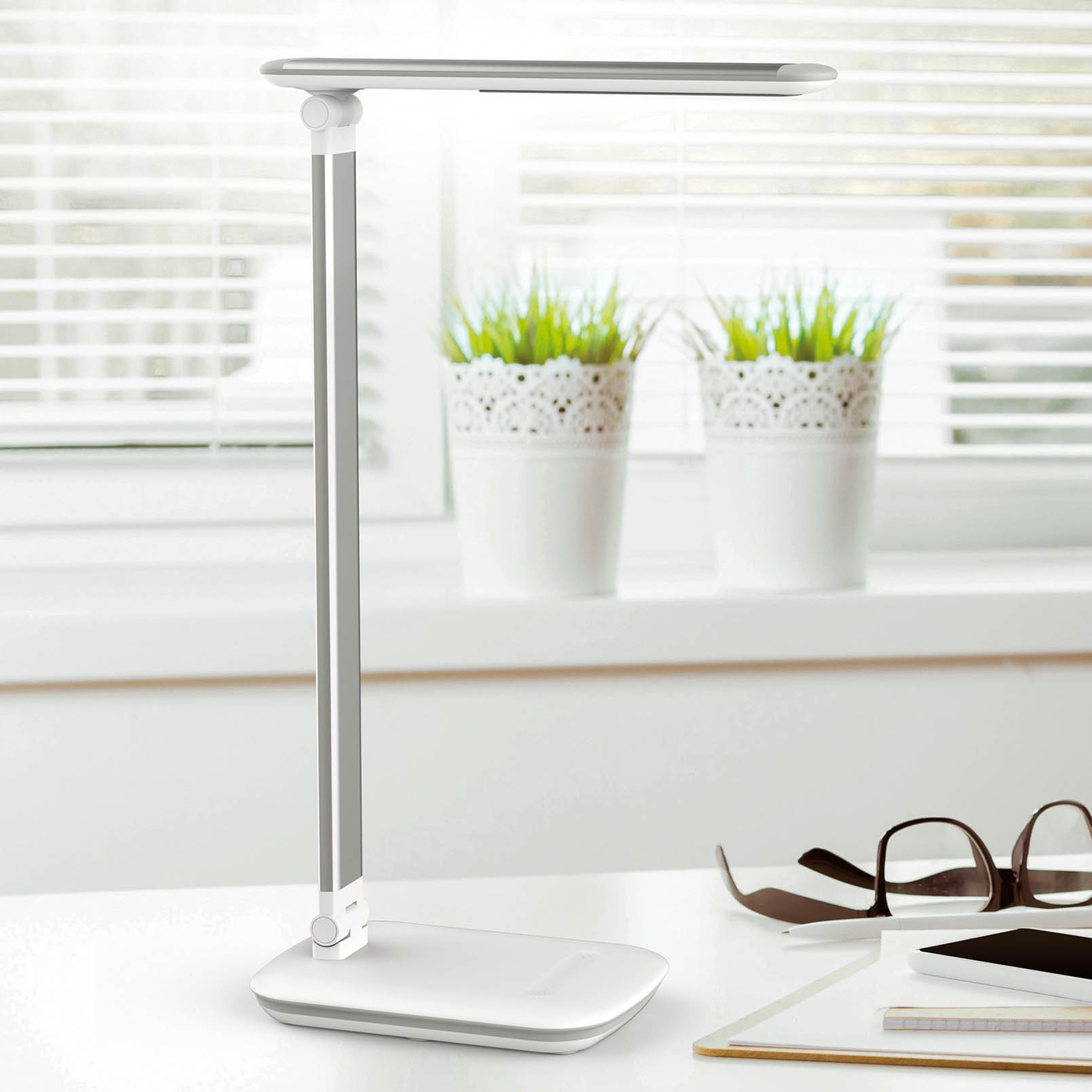 LED-bordlampe MAULjazzy, hvit