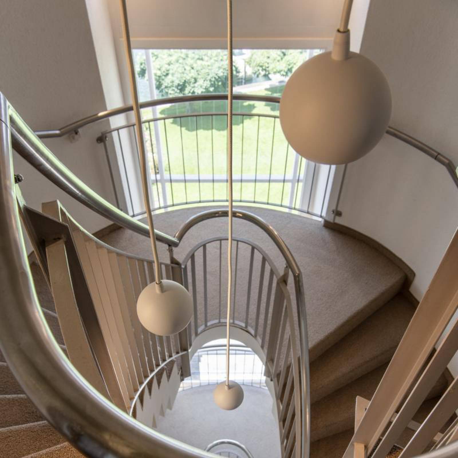 SLV Lampa wisząca Light Eye 150, biała, Ø 15 cm, metal