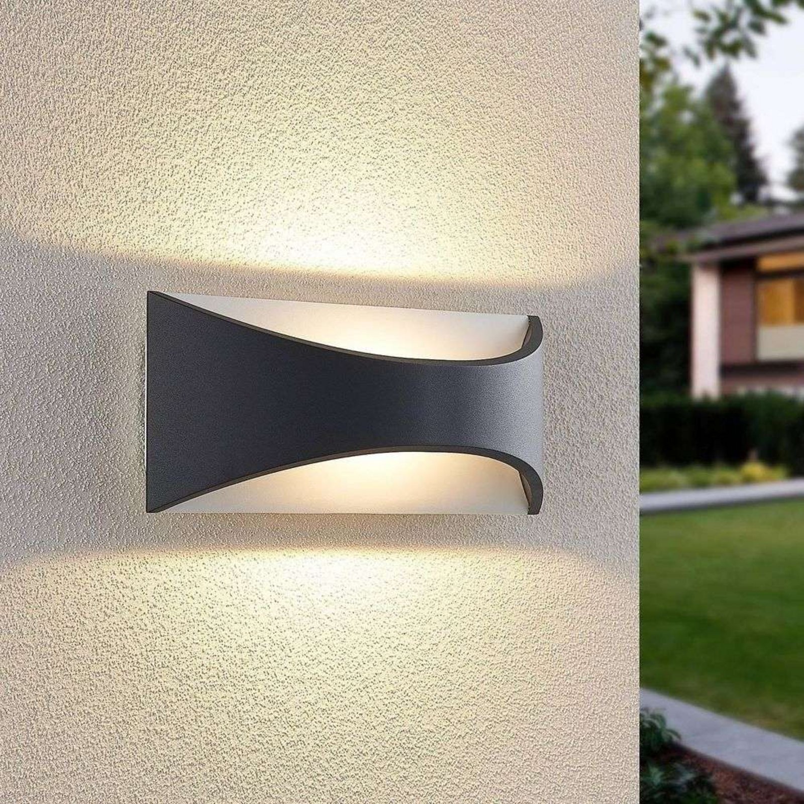 Mathea LED Aplica de Exterior L30 Dark Grey/White - Lindby