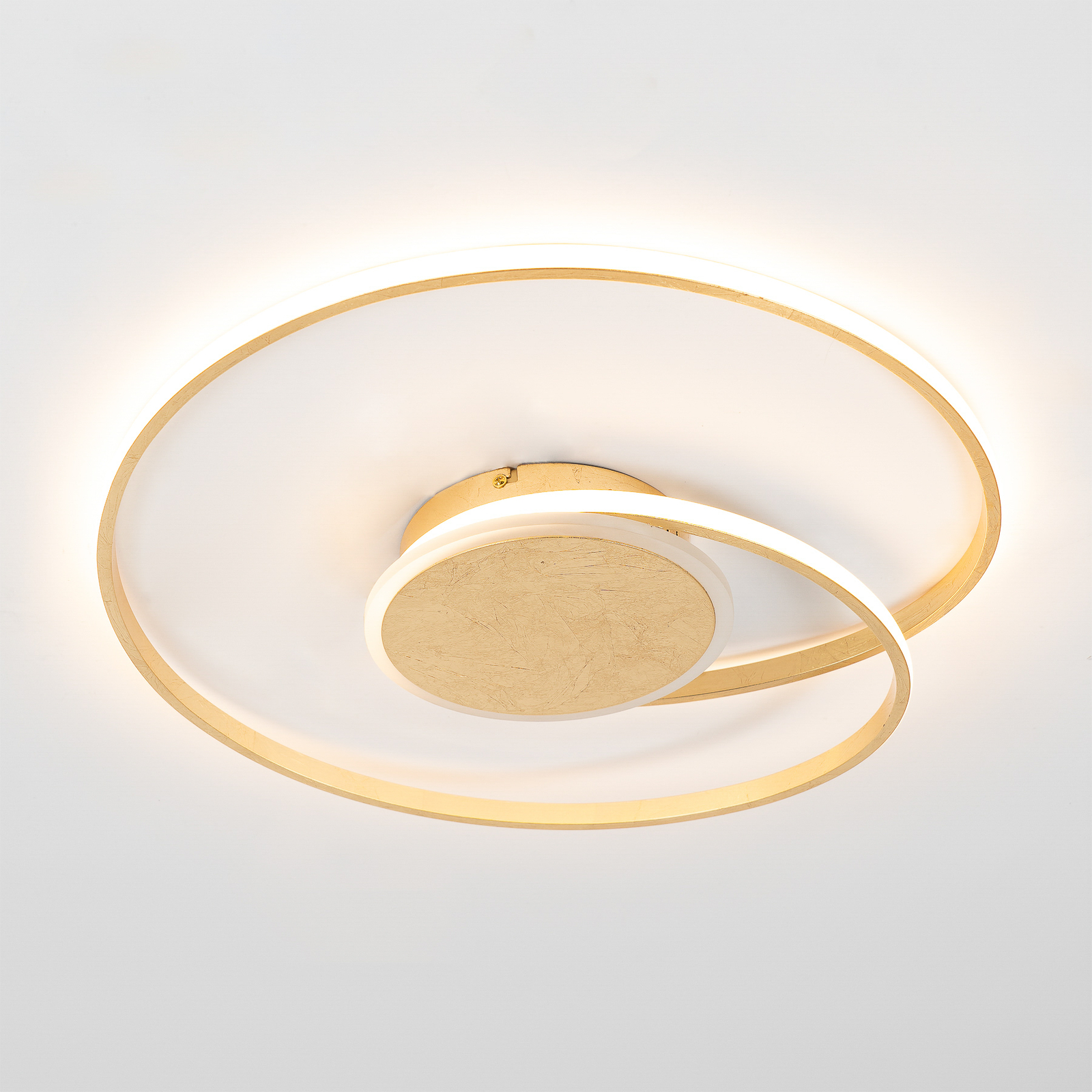 Lindby Dorle LED-taklampa, guld, Ø 49 cm