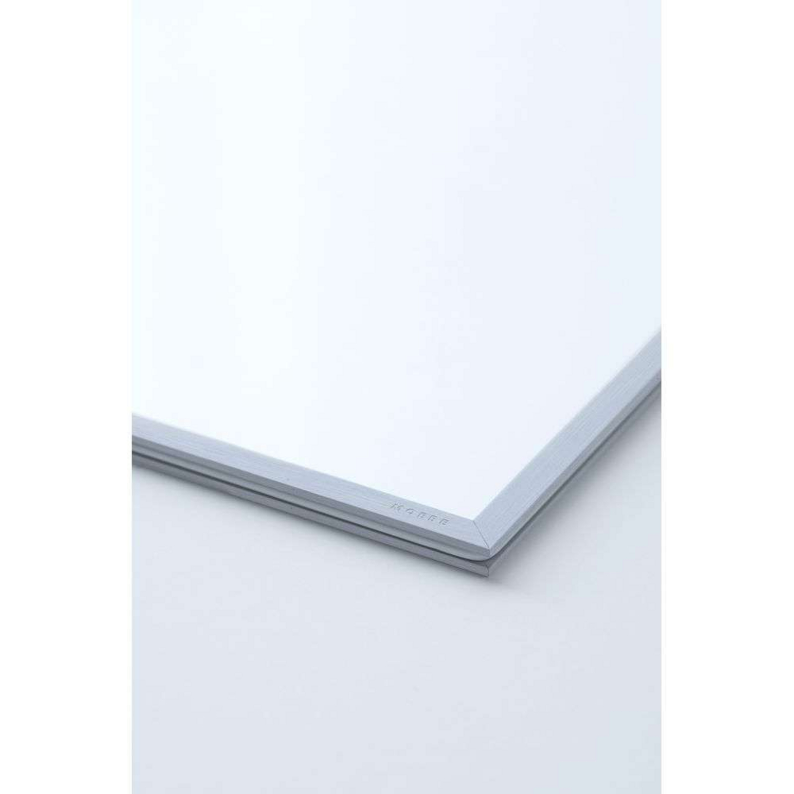 Frame A4 Brushed Aluminium - Moebe